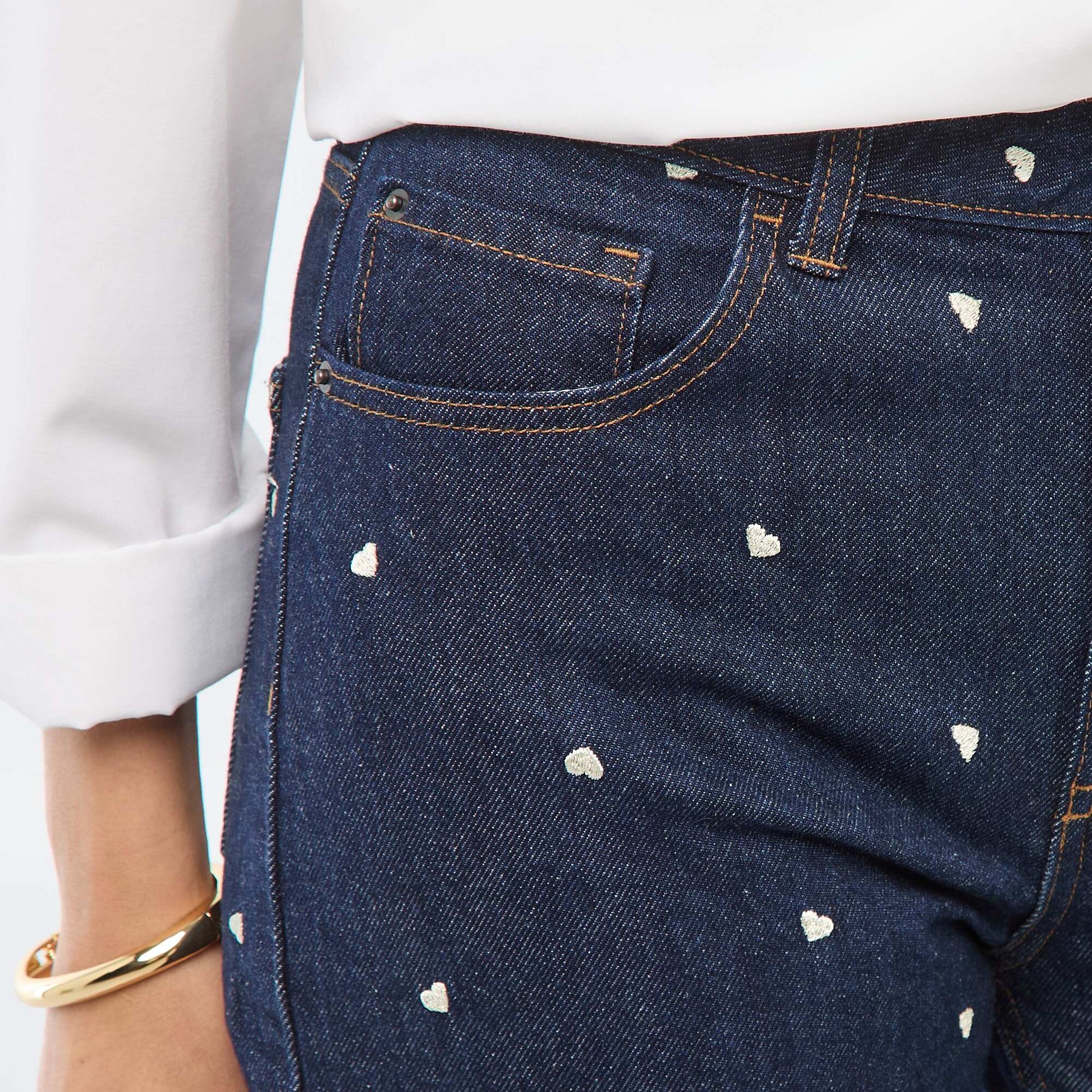 Jean regular avec broderie all-over en coton BLEU