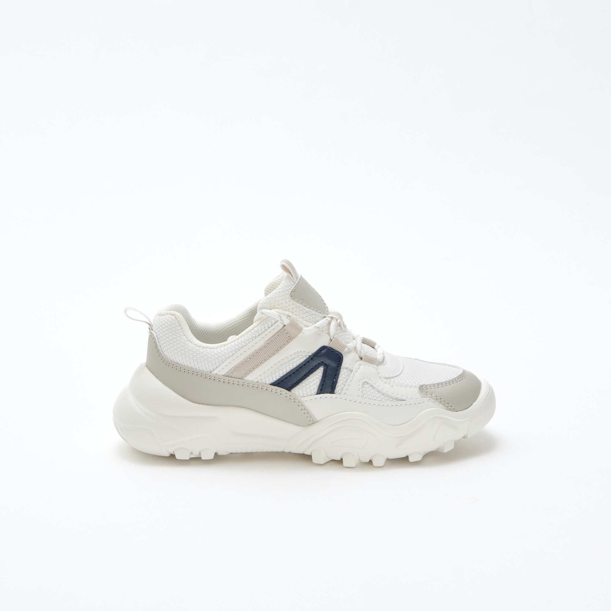 Baskets basses style running GRIS