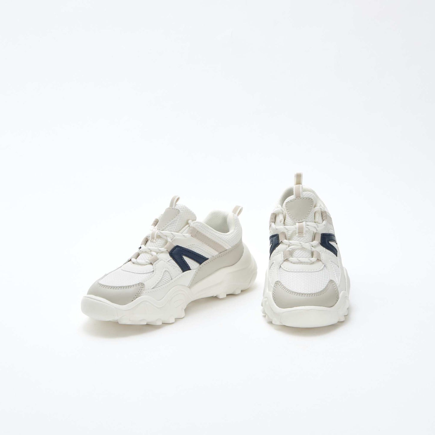 Baskets basses style running GRIS