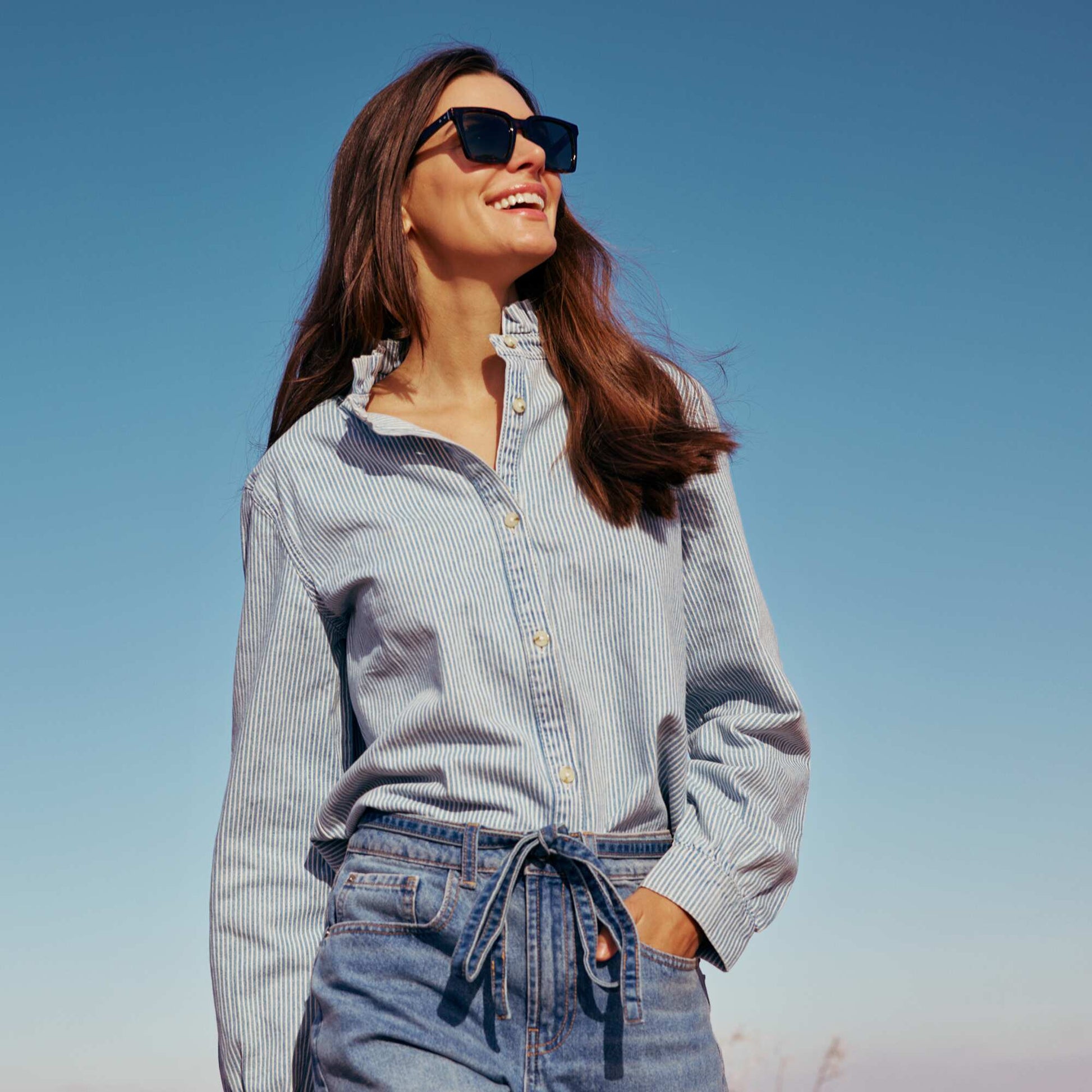 Blouse en denim avec col volanté BLEU
