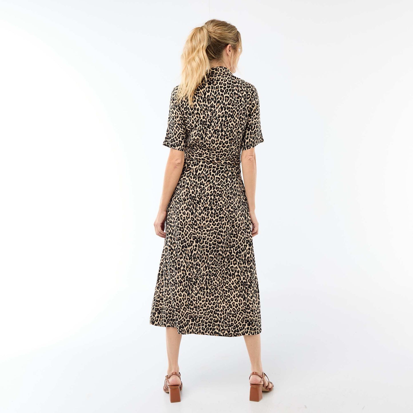 Robe longue forme chemise avec ceinture à nouer all-over BEIGE