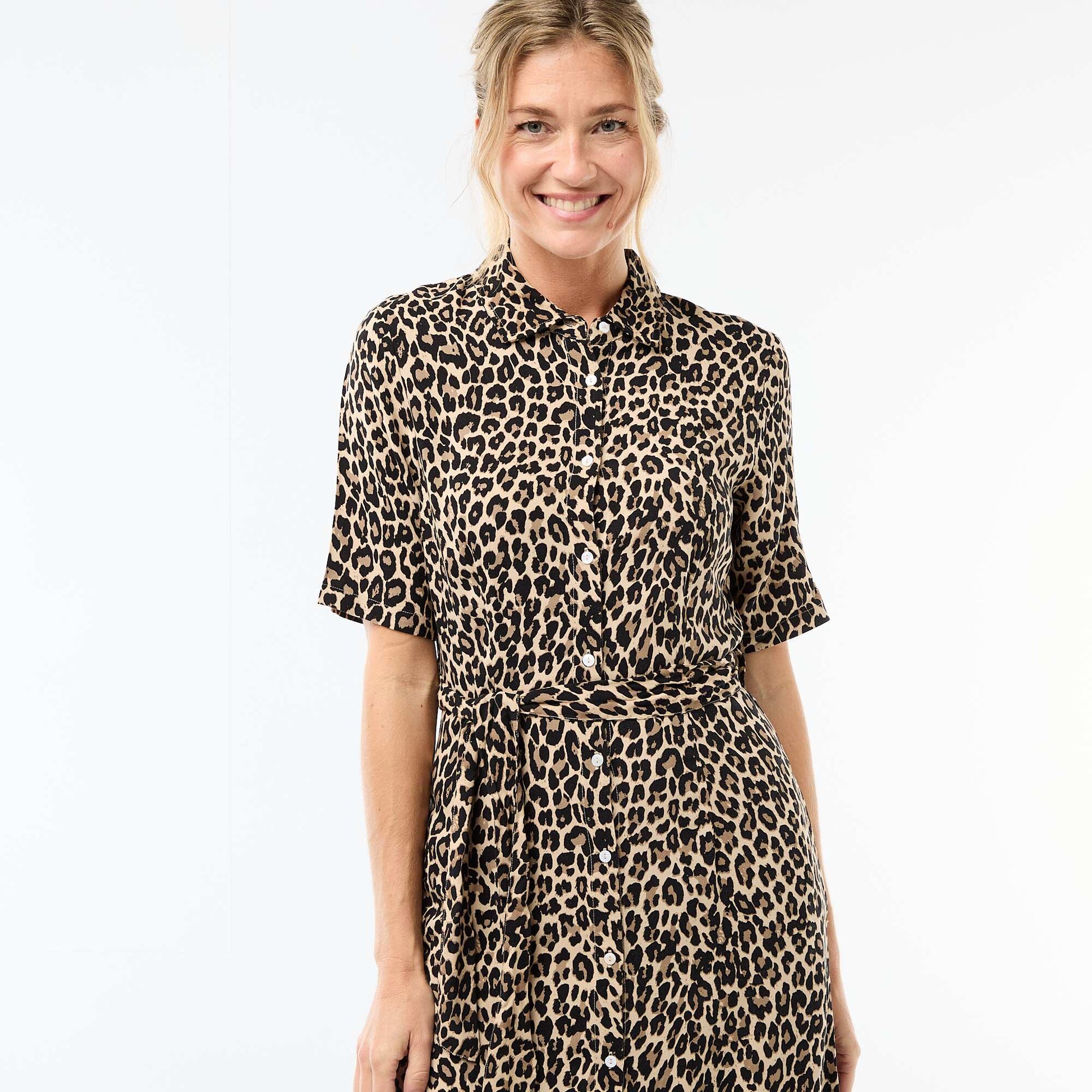 Robe longue forme chemise avec ceinture à nouer all-over BEIGE