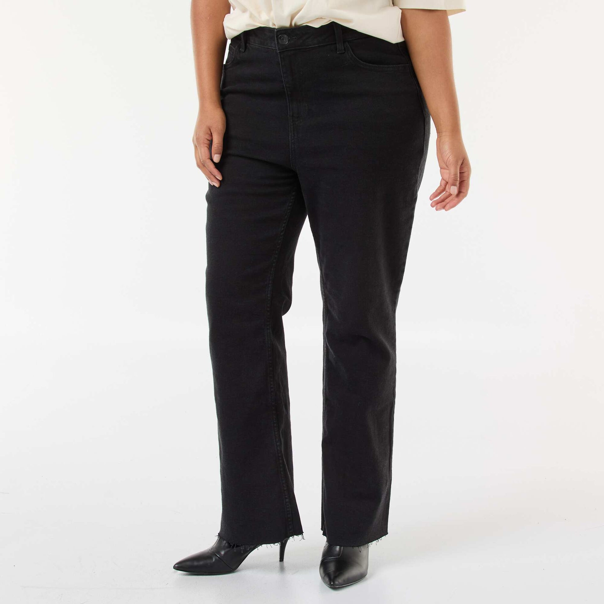 Jean bootcut avec bords à cru NOIR