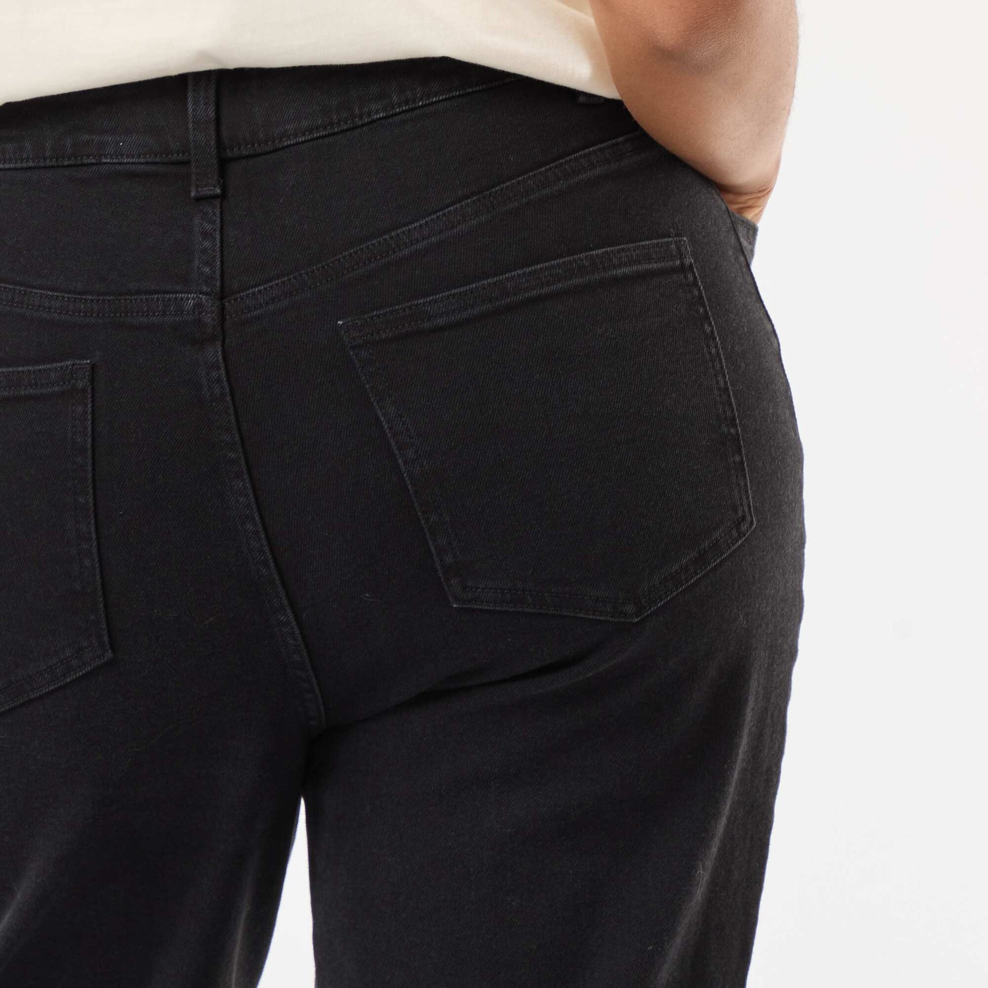Jean bootcut avec bords à cru NOIR
