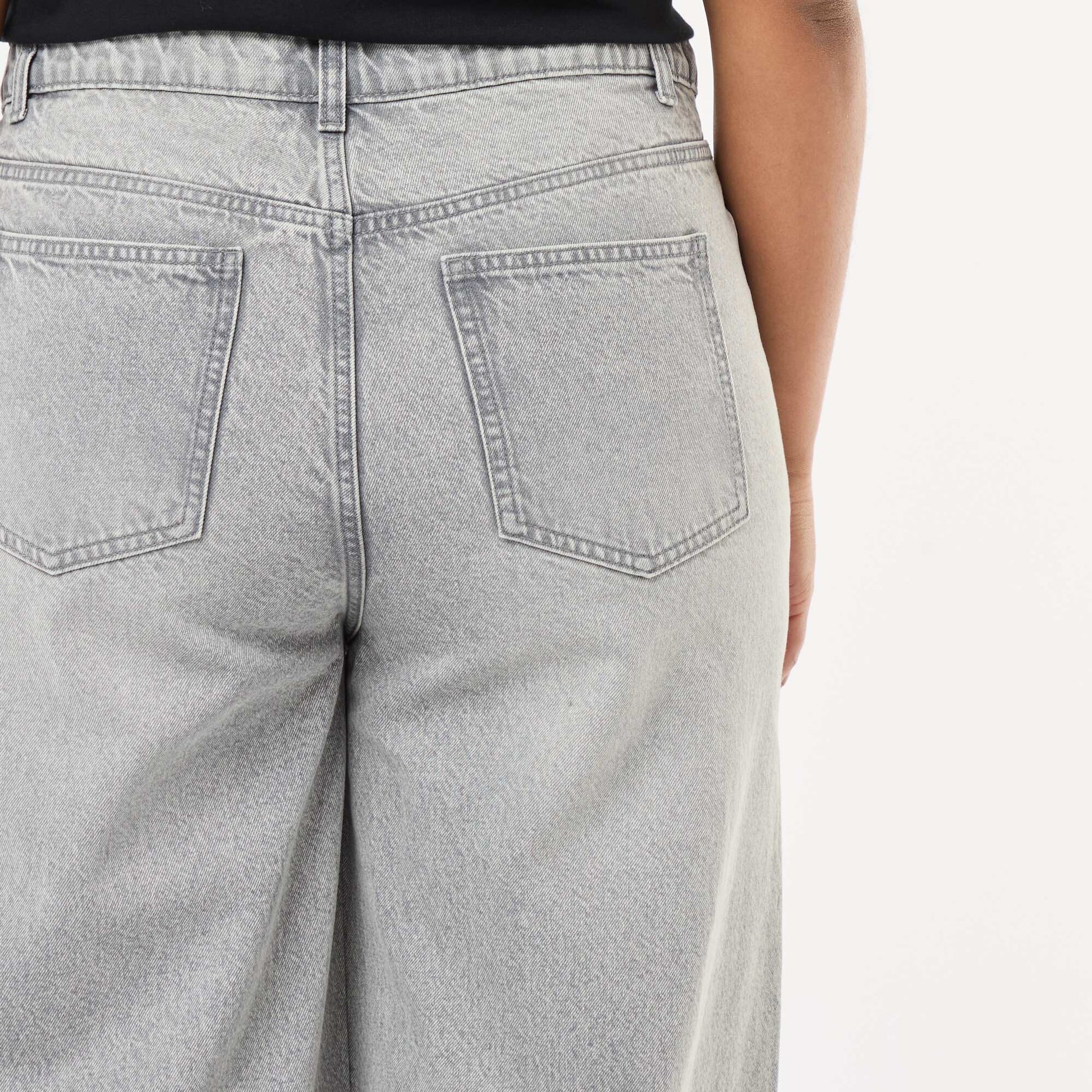 Jean wide leg taille haute avec plis devant GRIS