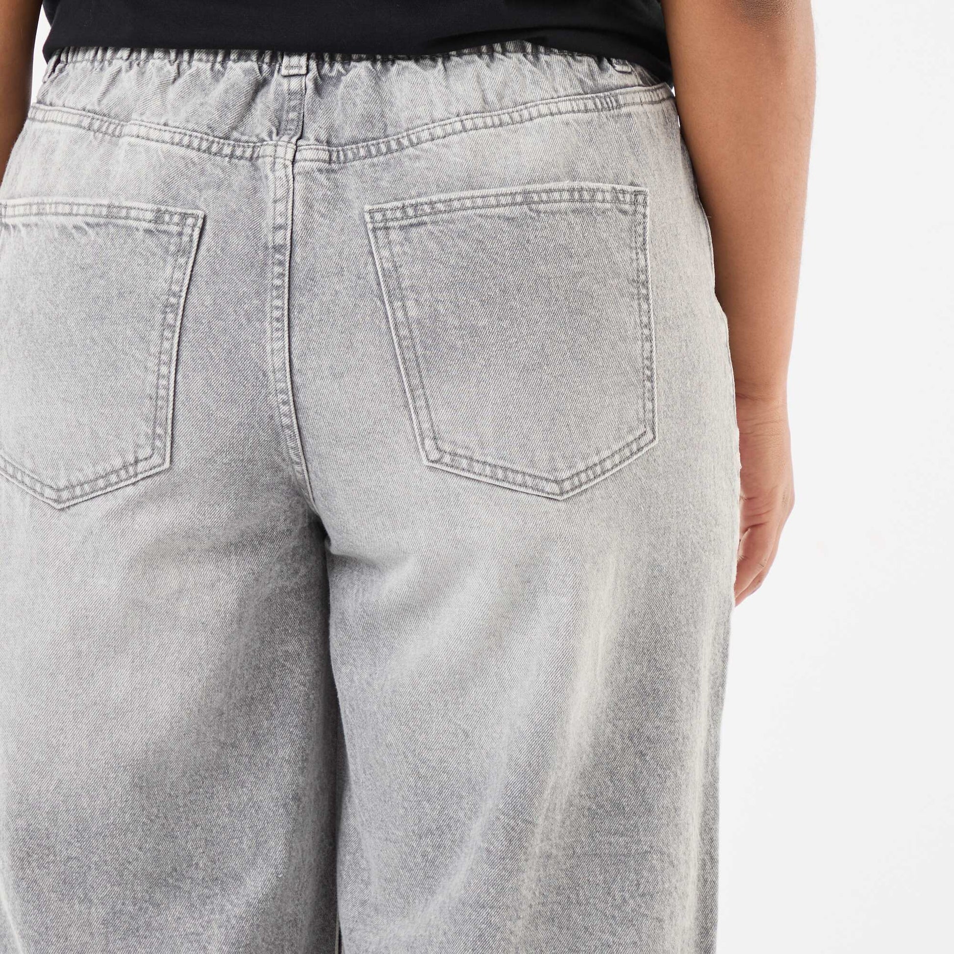 Jean wide leg avec bords à cru GRIS