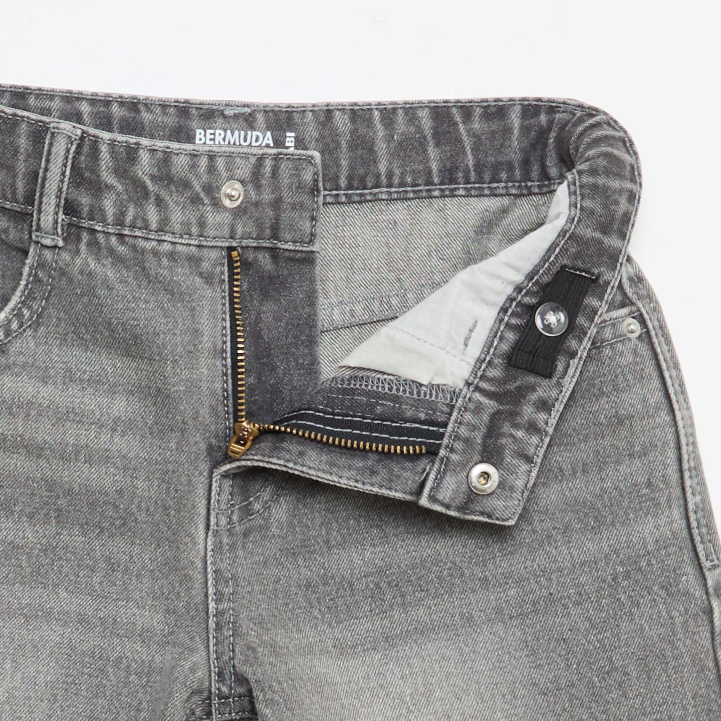 Bermuda denim slim fit stretch en coton GRIS