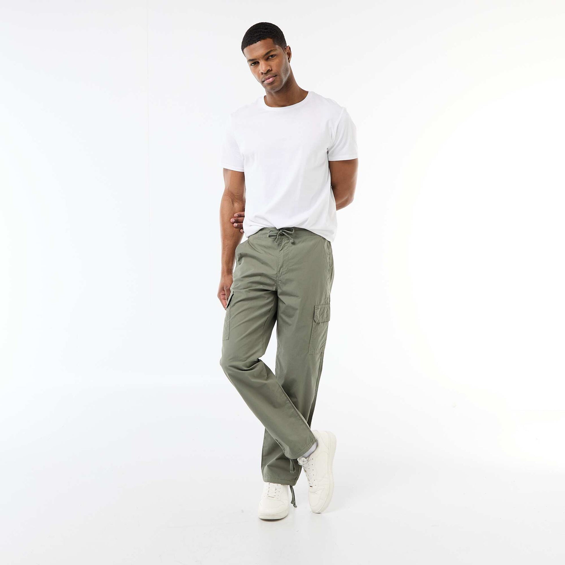 Pantalon multipoche regular fit VERT