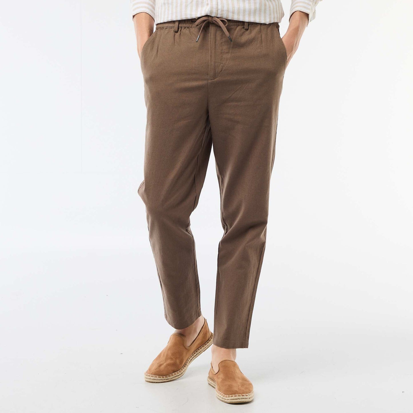 Pantalon chino regular en lin mélangé MARRON