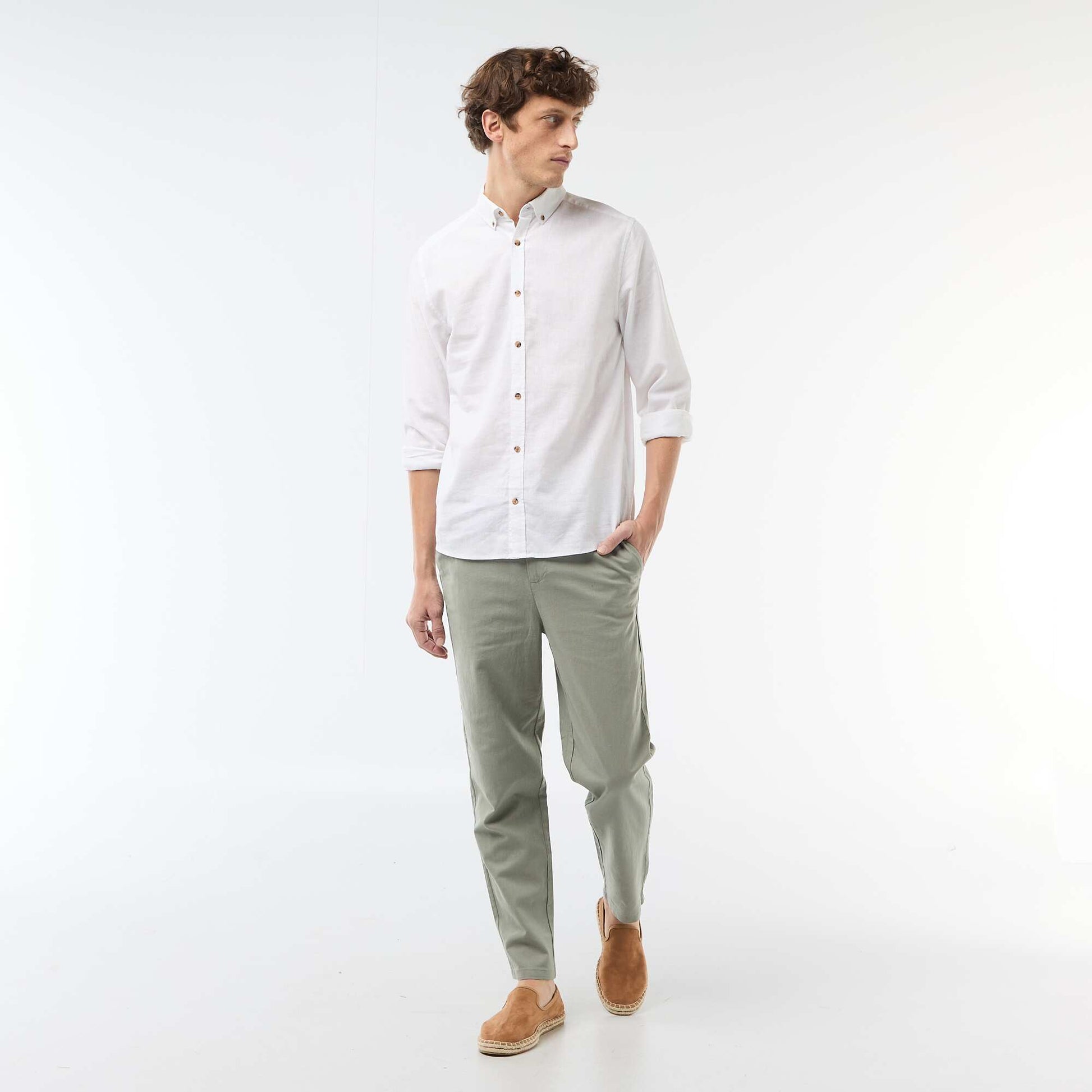 Pantalon chino regular en lin mélangé VERT