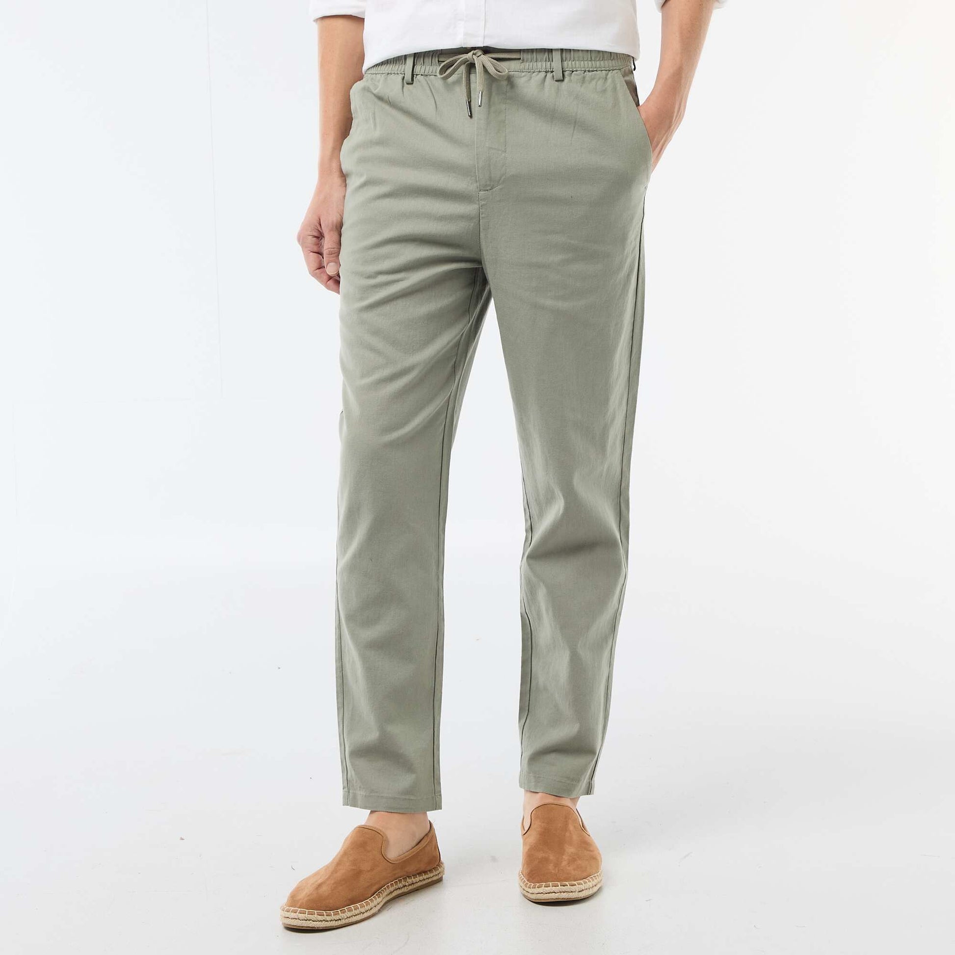 Pantalon chino regular en lin mélangé VERT