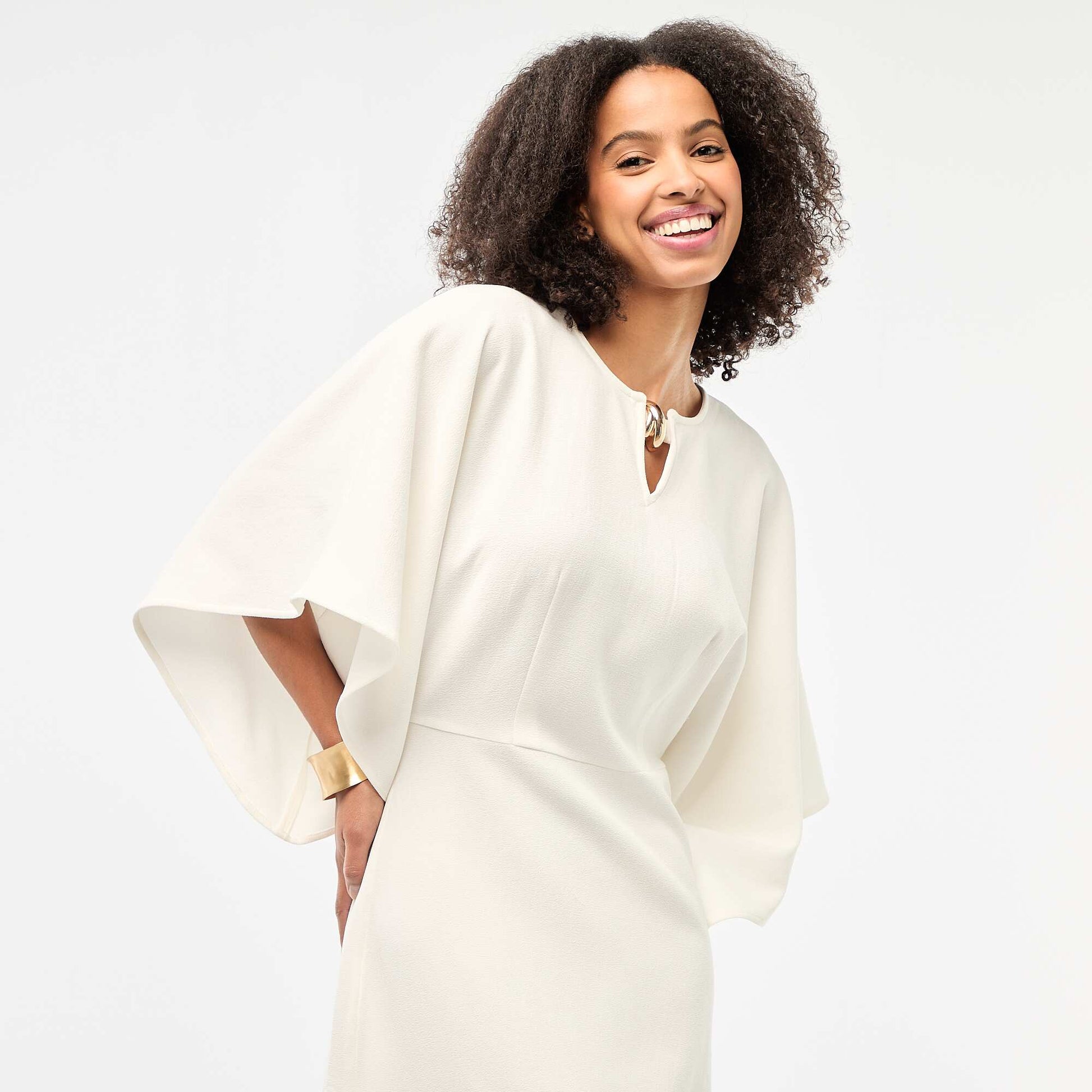 Robe longue crêpée avec bijou BLANC