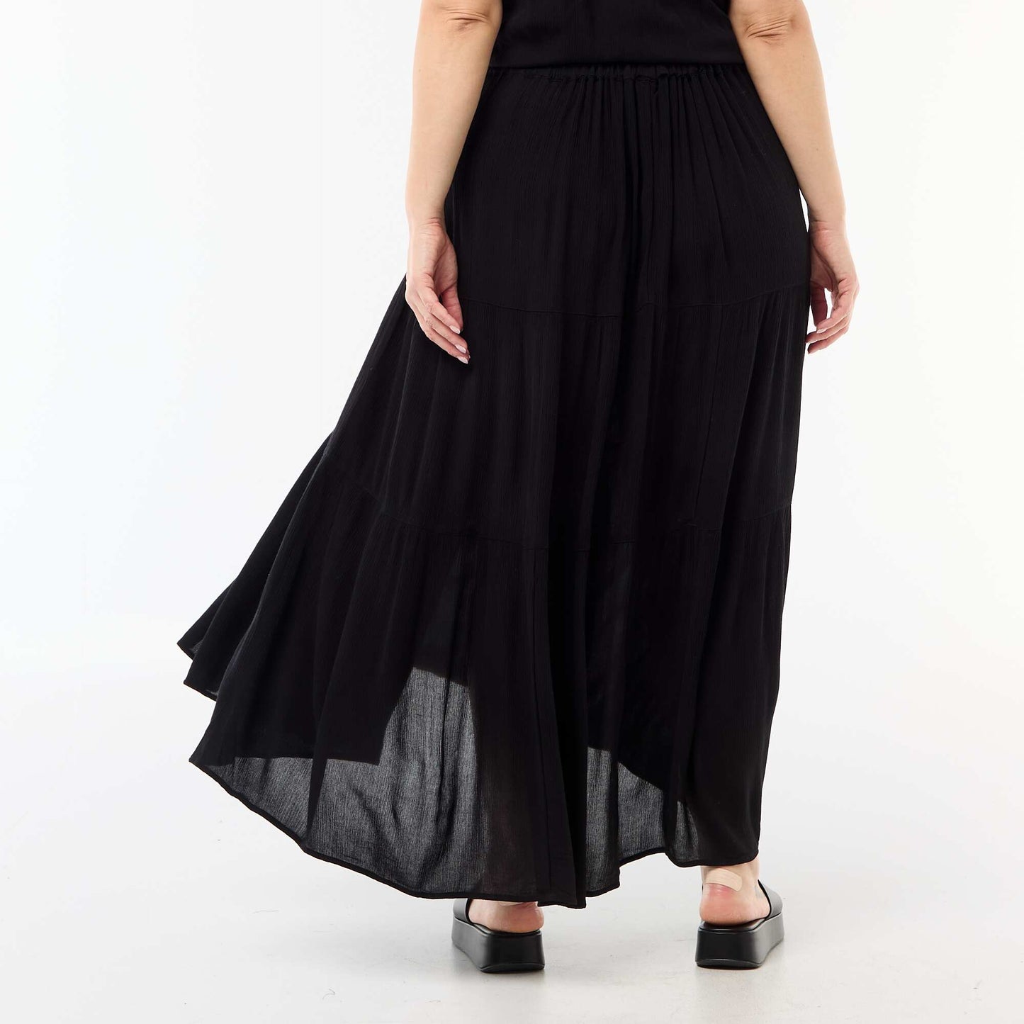 Jupe midi en matière crépon NOIR