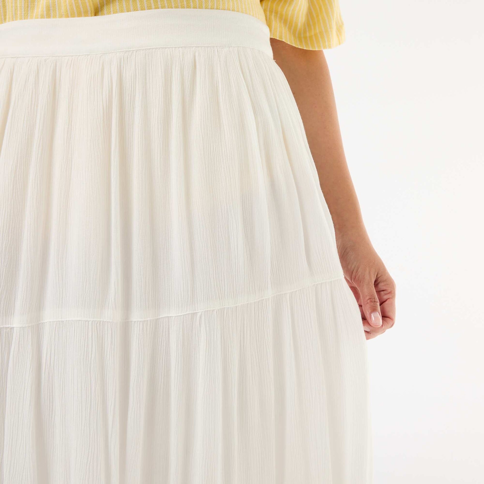 Jupe midi en matière crépon BLANC
