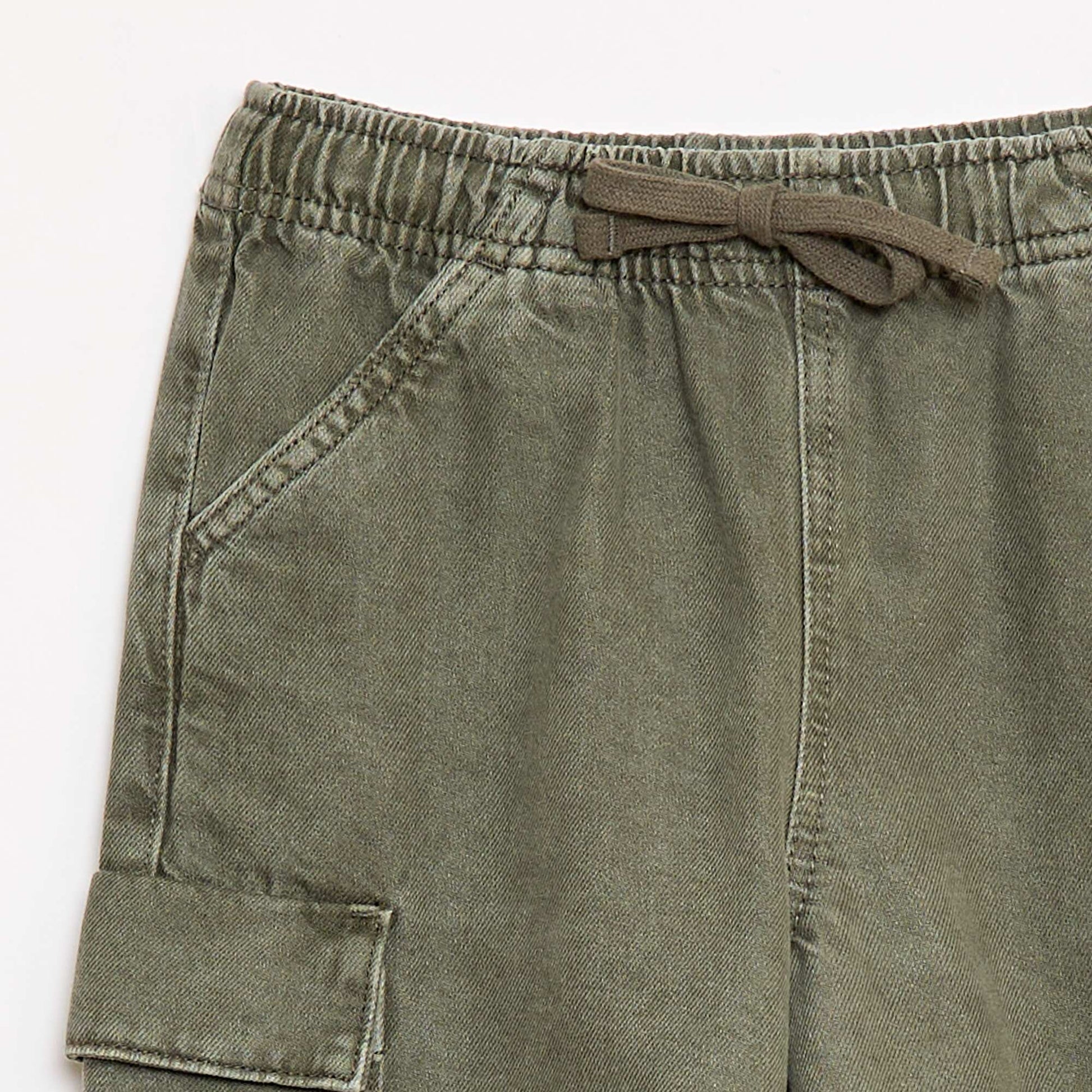 Short uni à cordon en coton VERT
