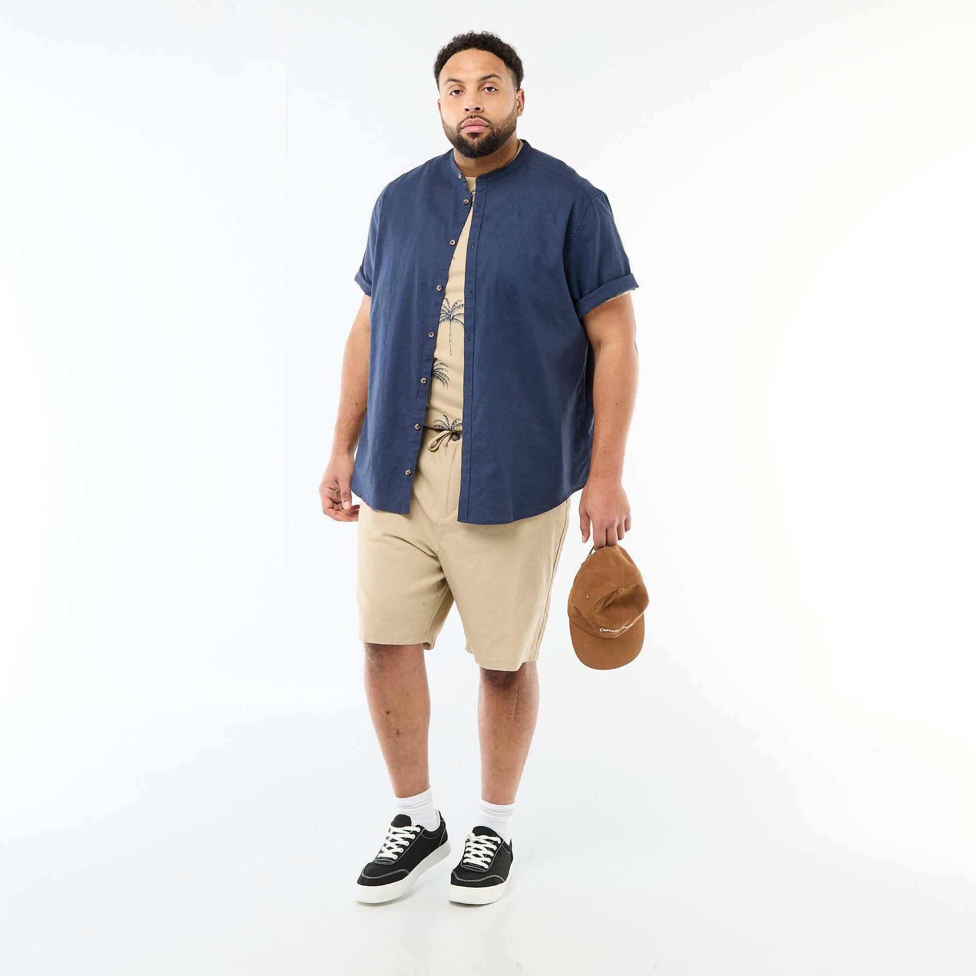 Bermuda chino avec ouverture boutonnée + zippée + liens de serrage BEIGE