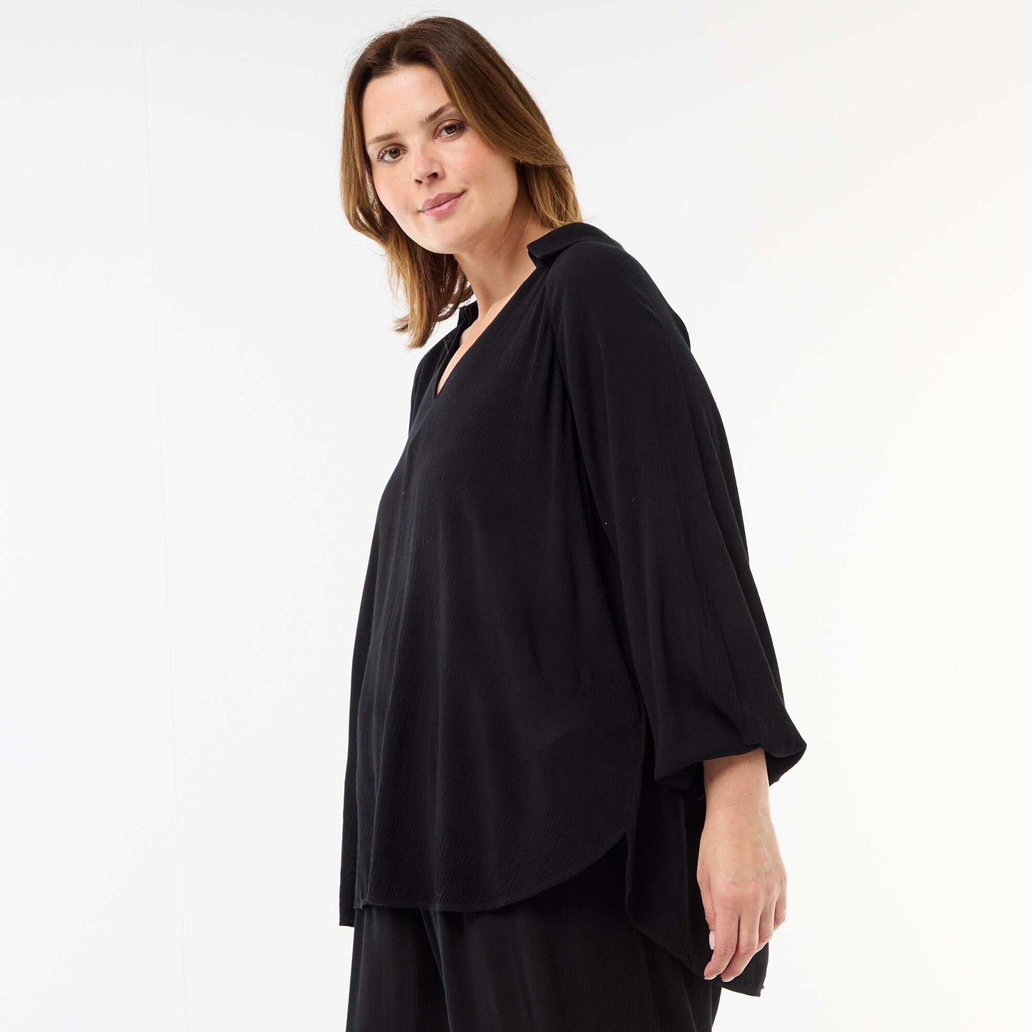 Blouse à manches longues col pointes libres NOIR