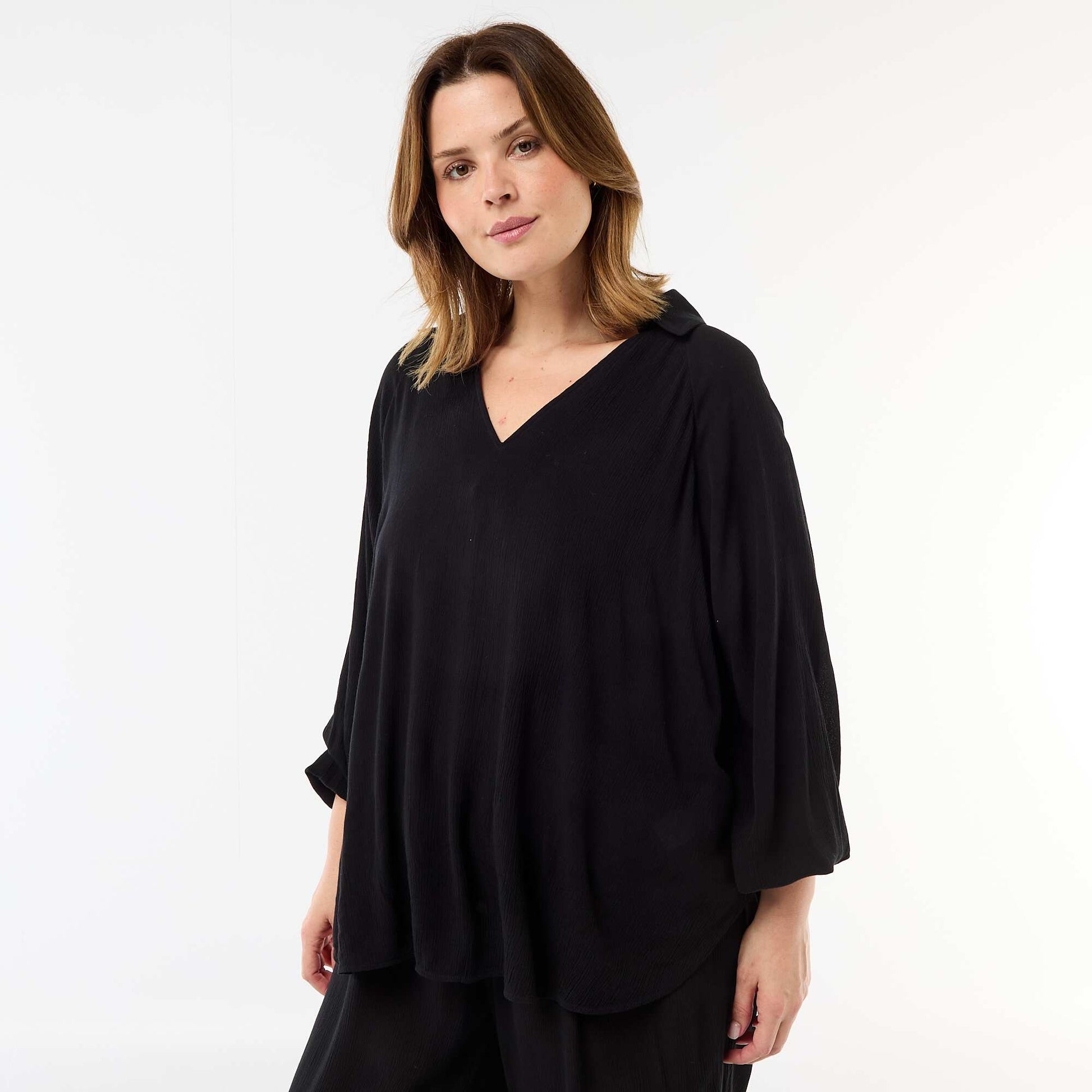 Blouse à manches longues col pointes libres NOIR