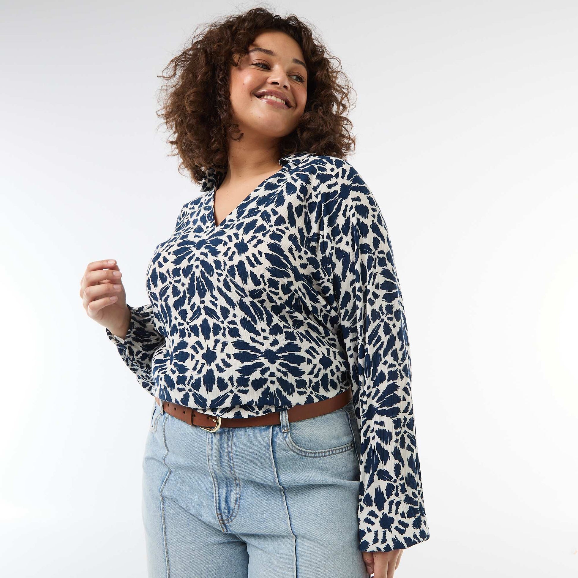 Blouse à manches longues col pointes libres BLEU