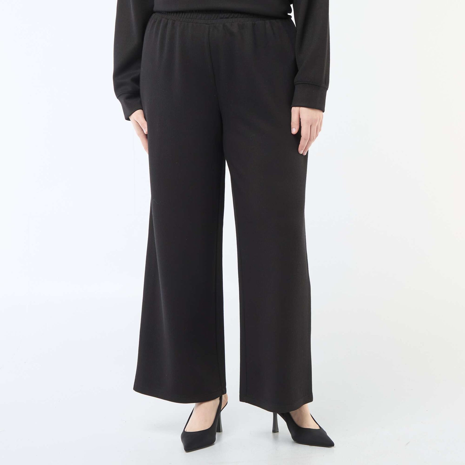 Pantalon large en matière stretch côtelée NOIR
