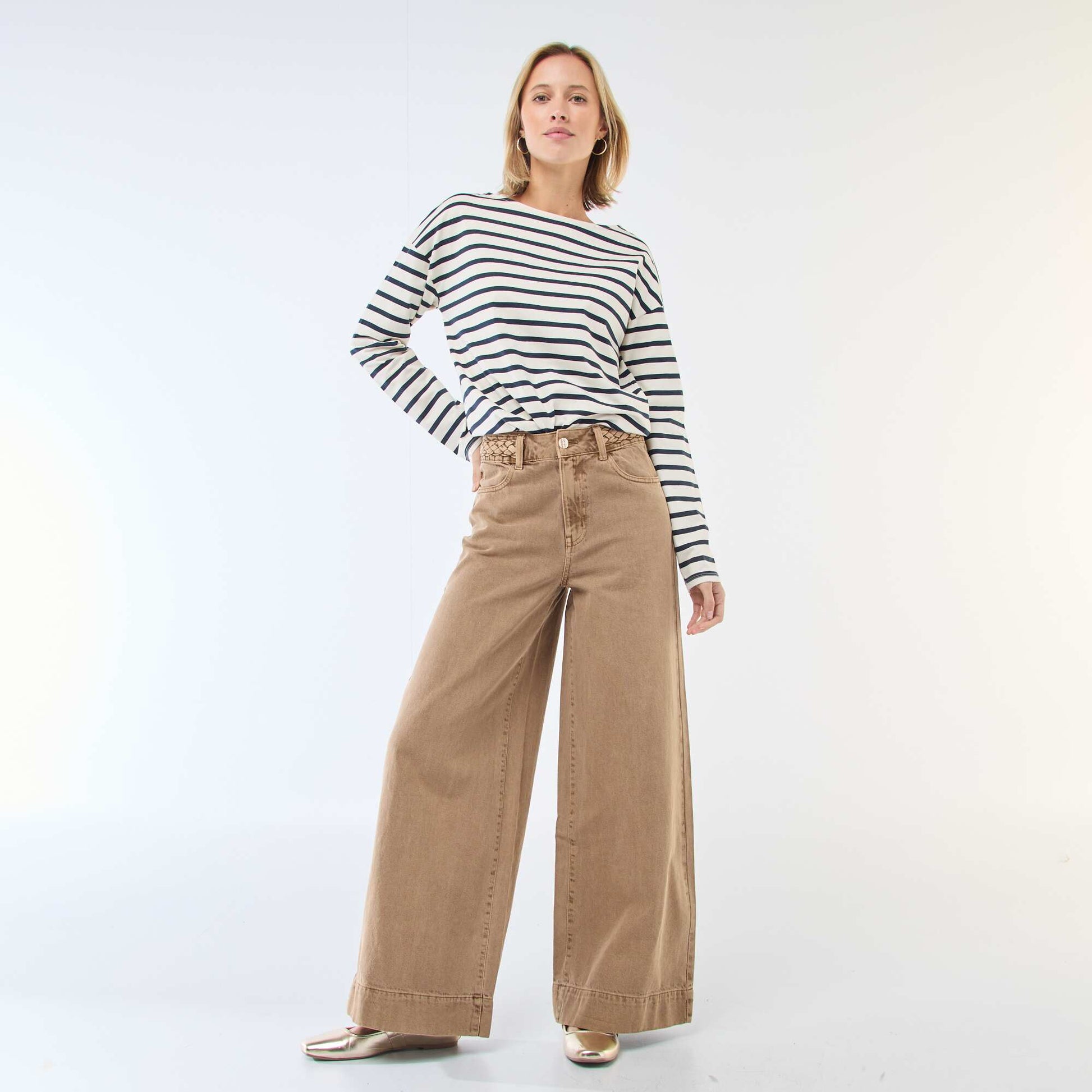 Pantalon denim taille haute et coupe large MARRON