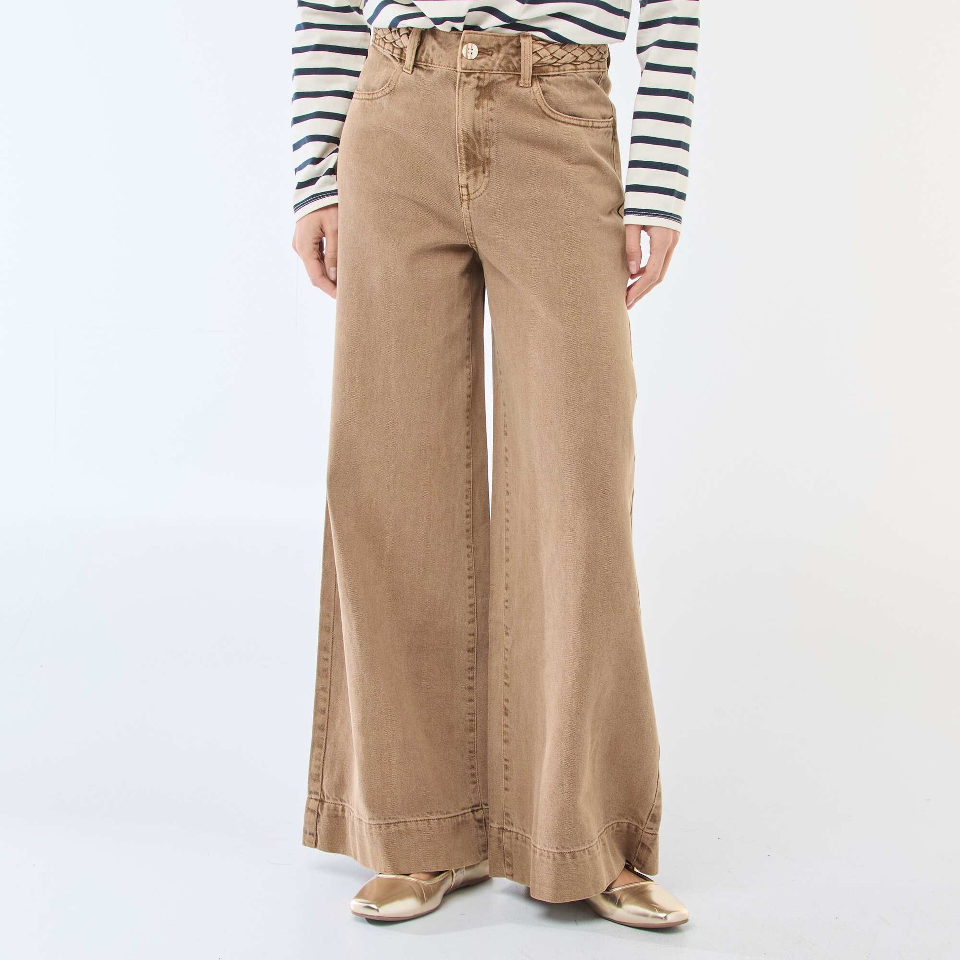 Pantalon denim taille haute et coupe large MARRON