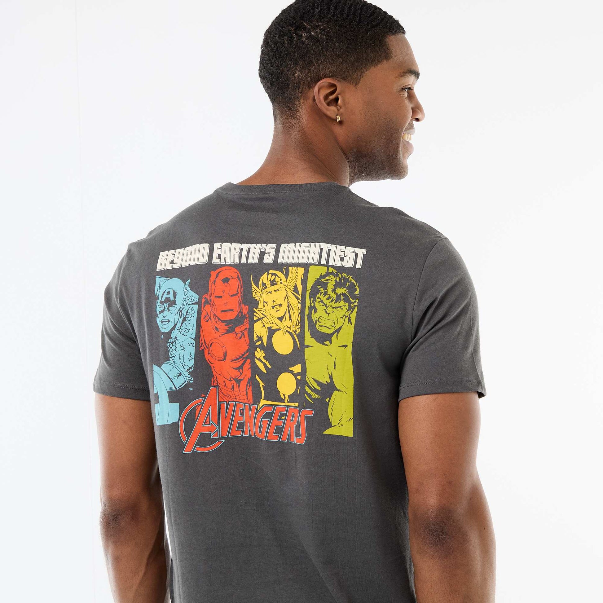 T-shirt regular 'Avengers' NOIR