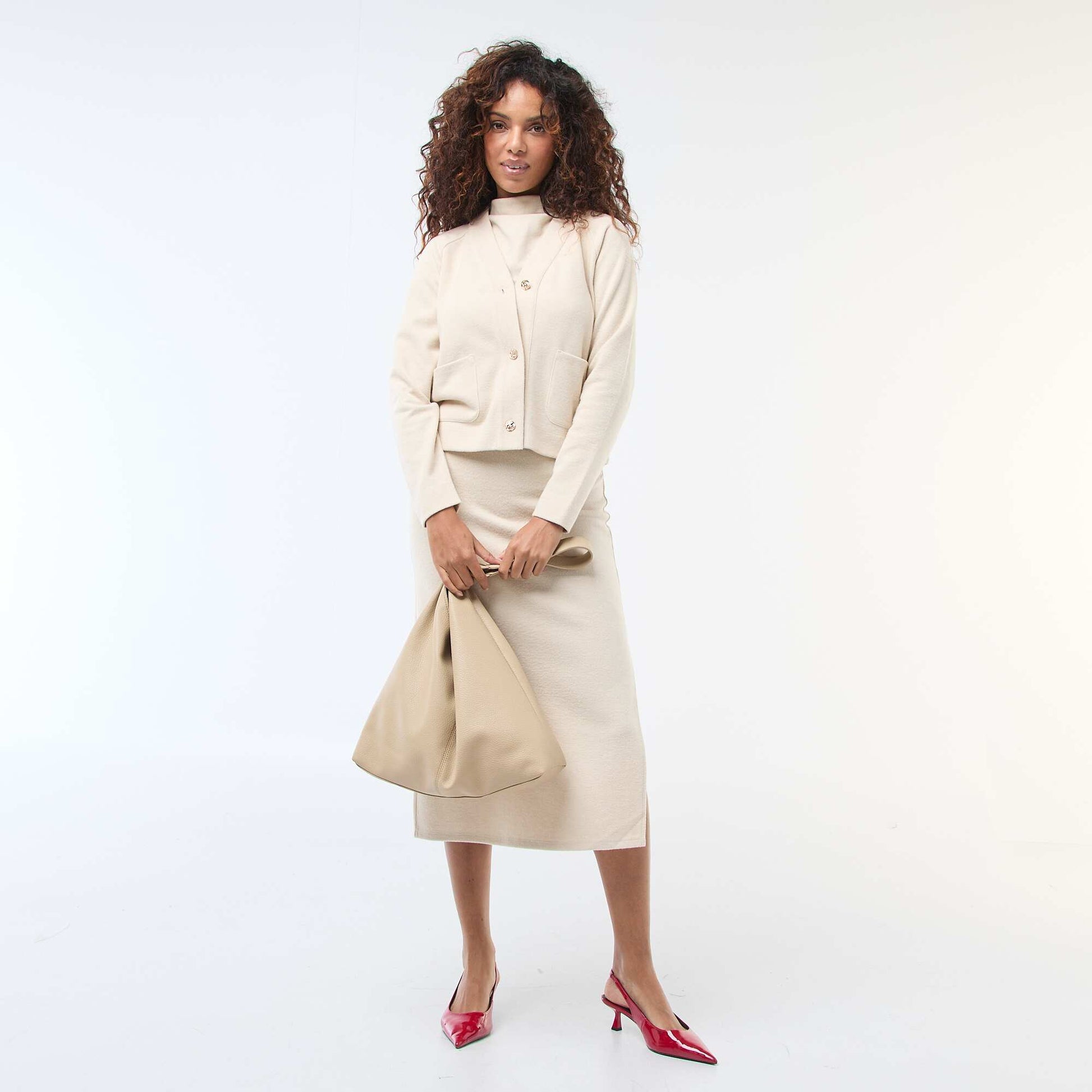 Gilet avec ouverture boutonnée dorée BEIGE