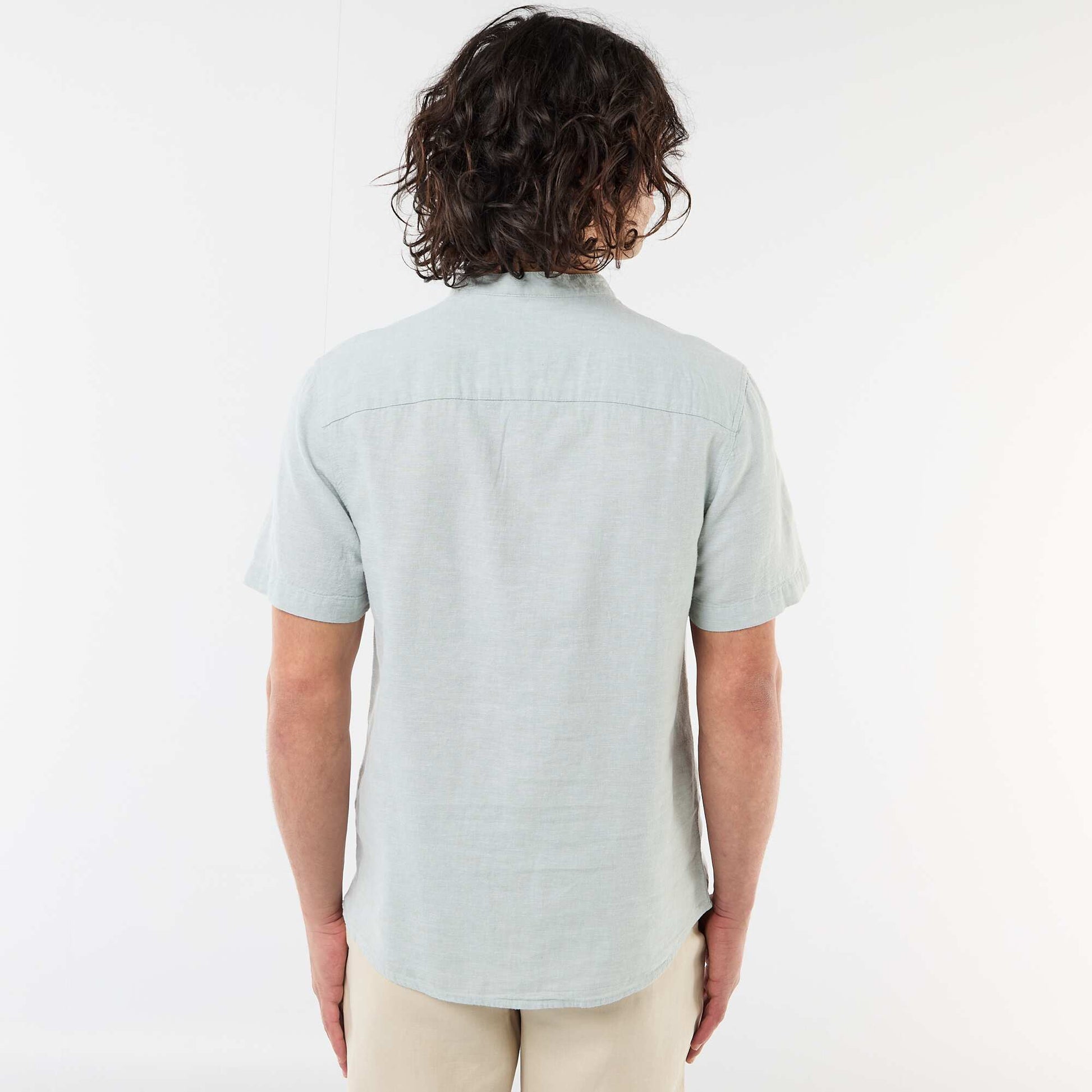 Chemise unie à manches courtes et col mao en lin mélangé VERT