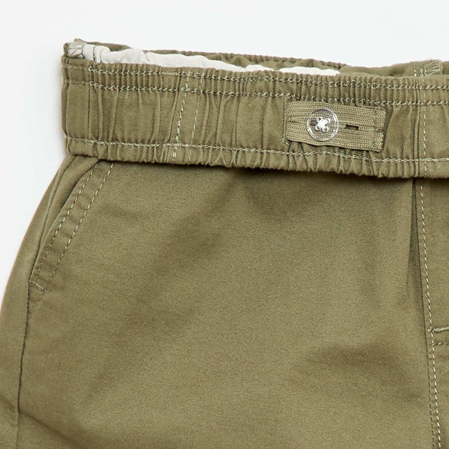 Bermuda chino uni avec liens de serrage VERT