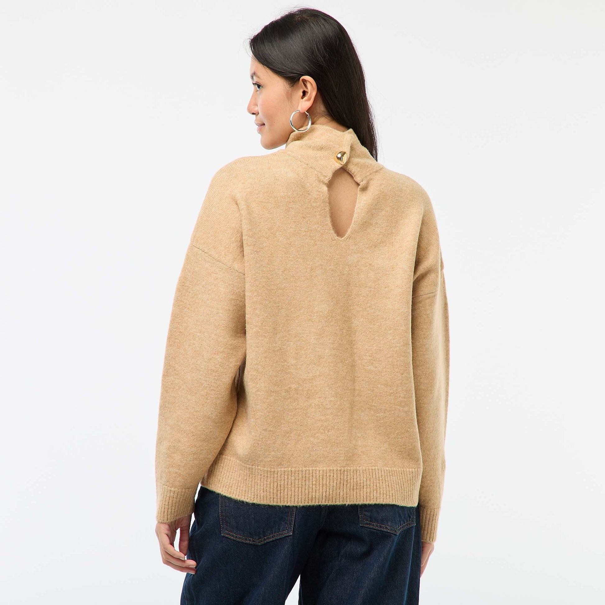 Pull doux avec fente bijou au dos BEIGE