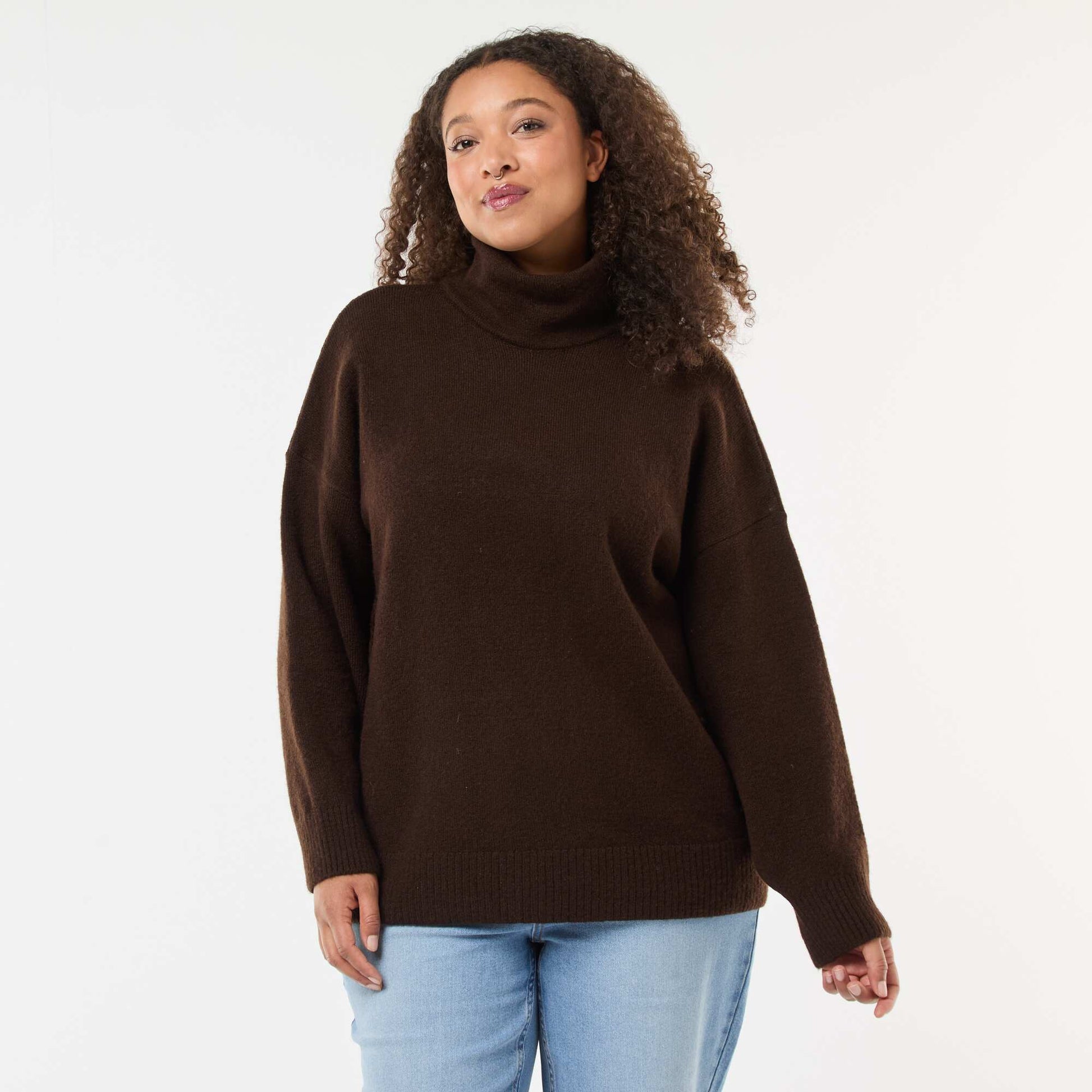 Pull montant avec fente bijou au dos MARRON