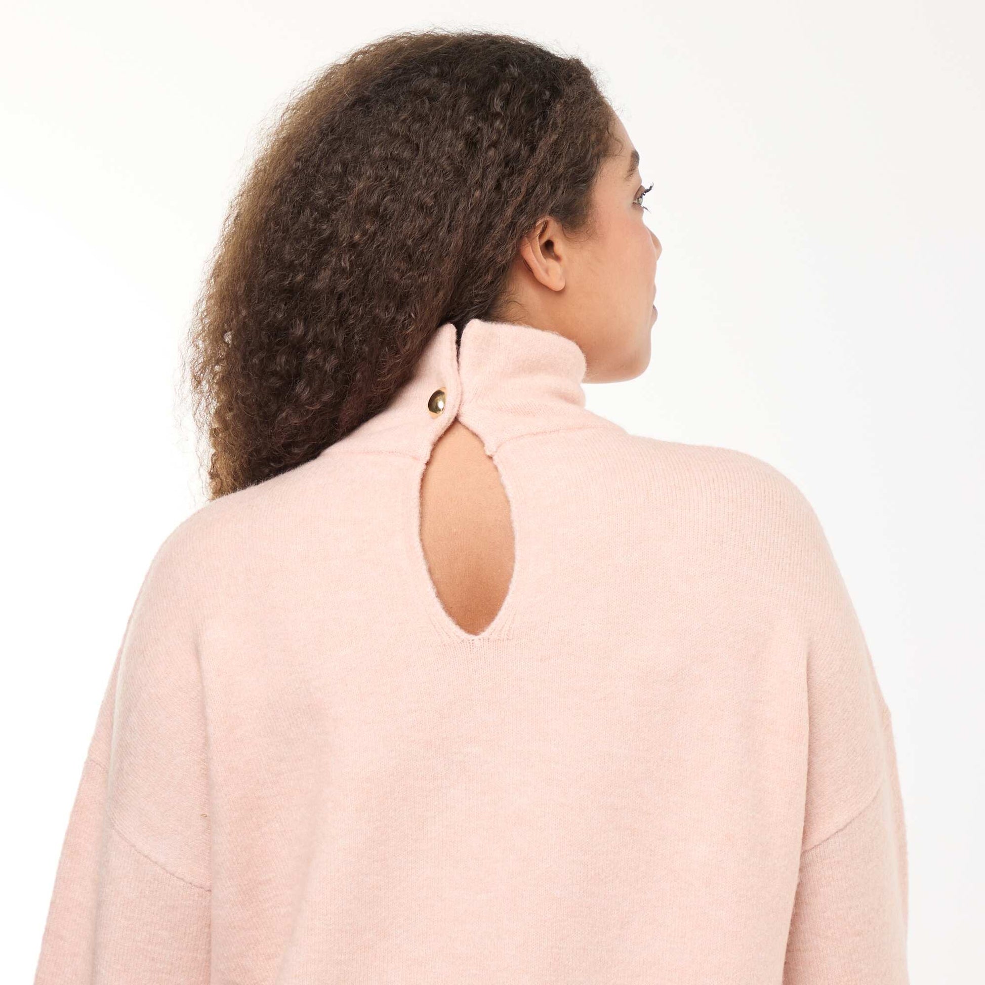 Pull montant avec fente bijou au dos ROSE