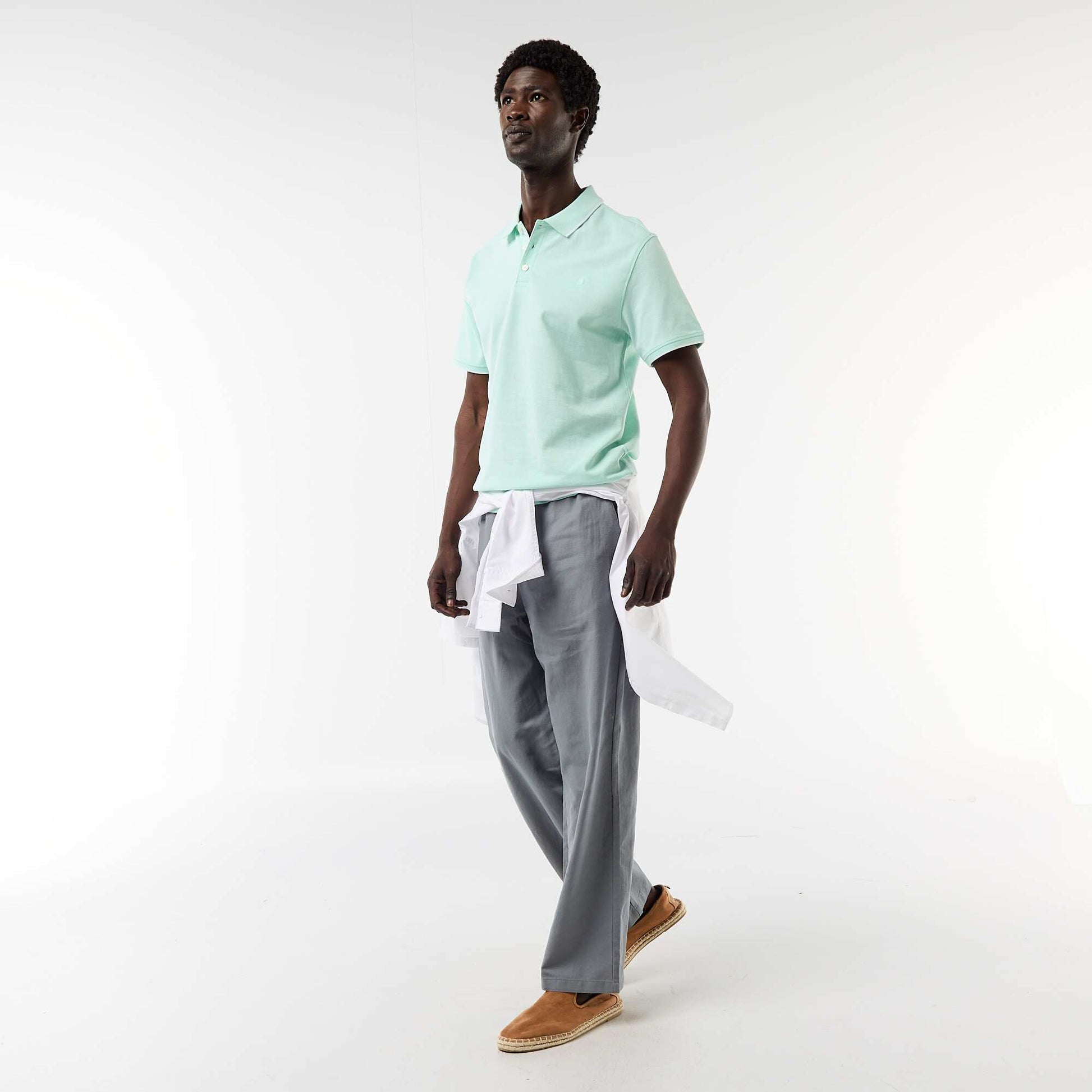 Polo avec broderie sur poitrine VERT