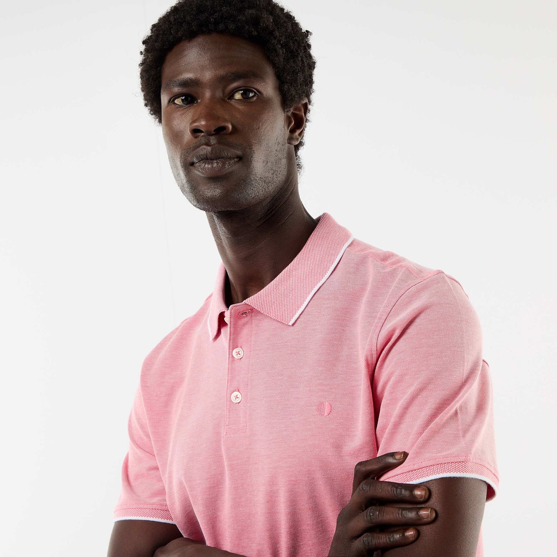 Polo avec broderie sur poitrine ROUGE
