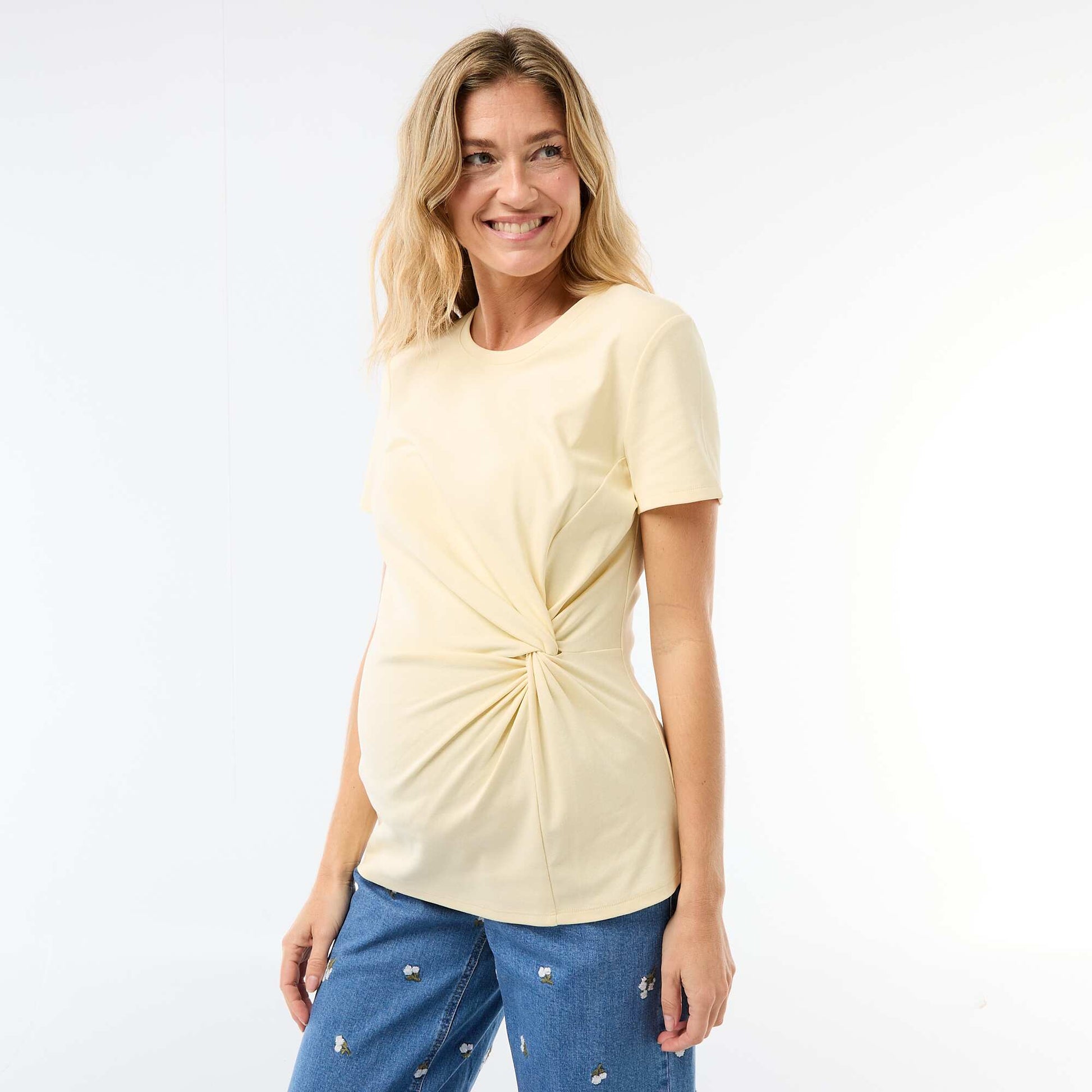 T-shirt de maternité avec col rond drapé JAUNE