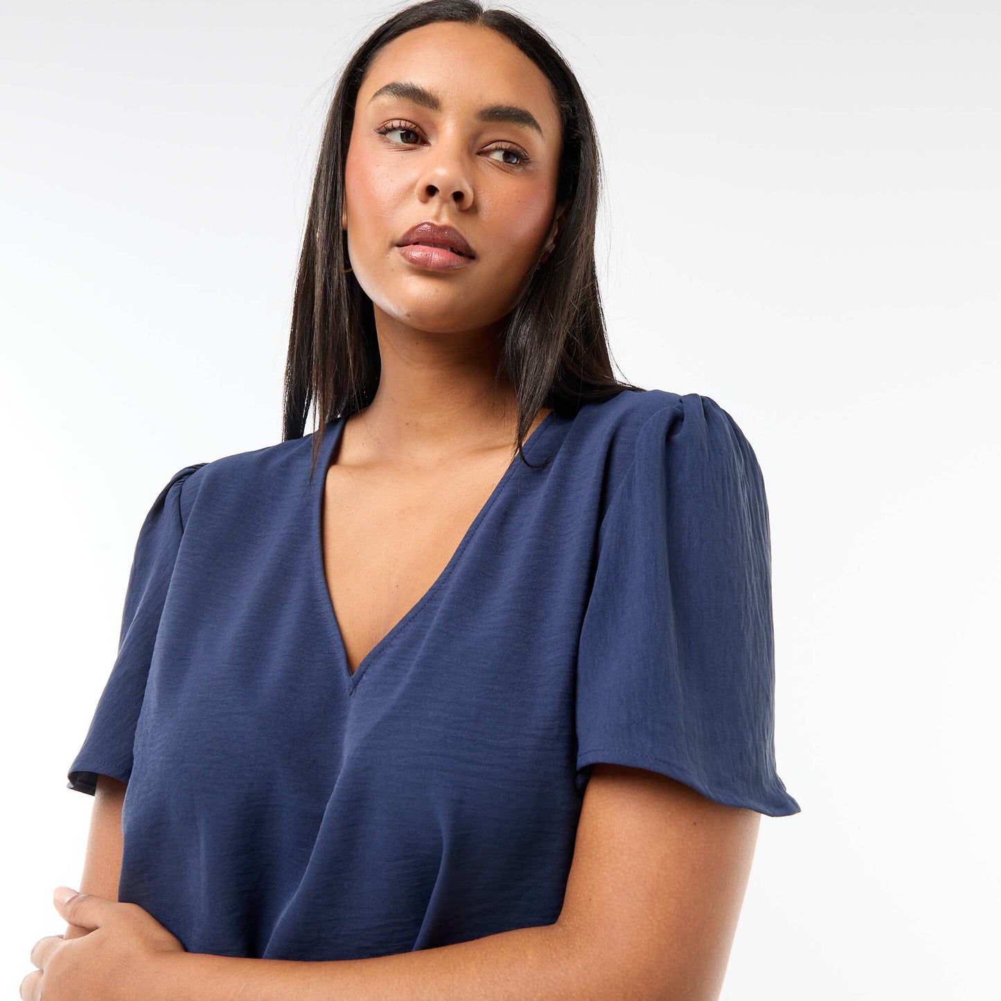 Blouse fluide uni à manches courtes BLEU FONCé