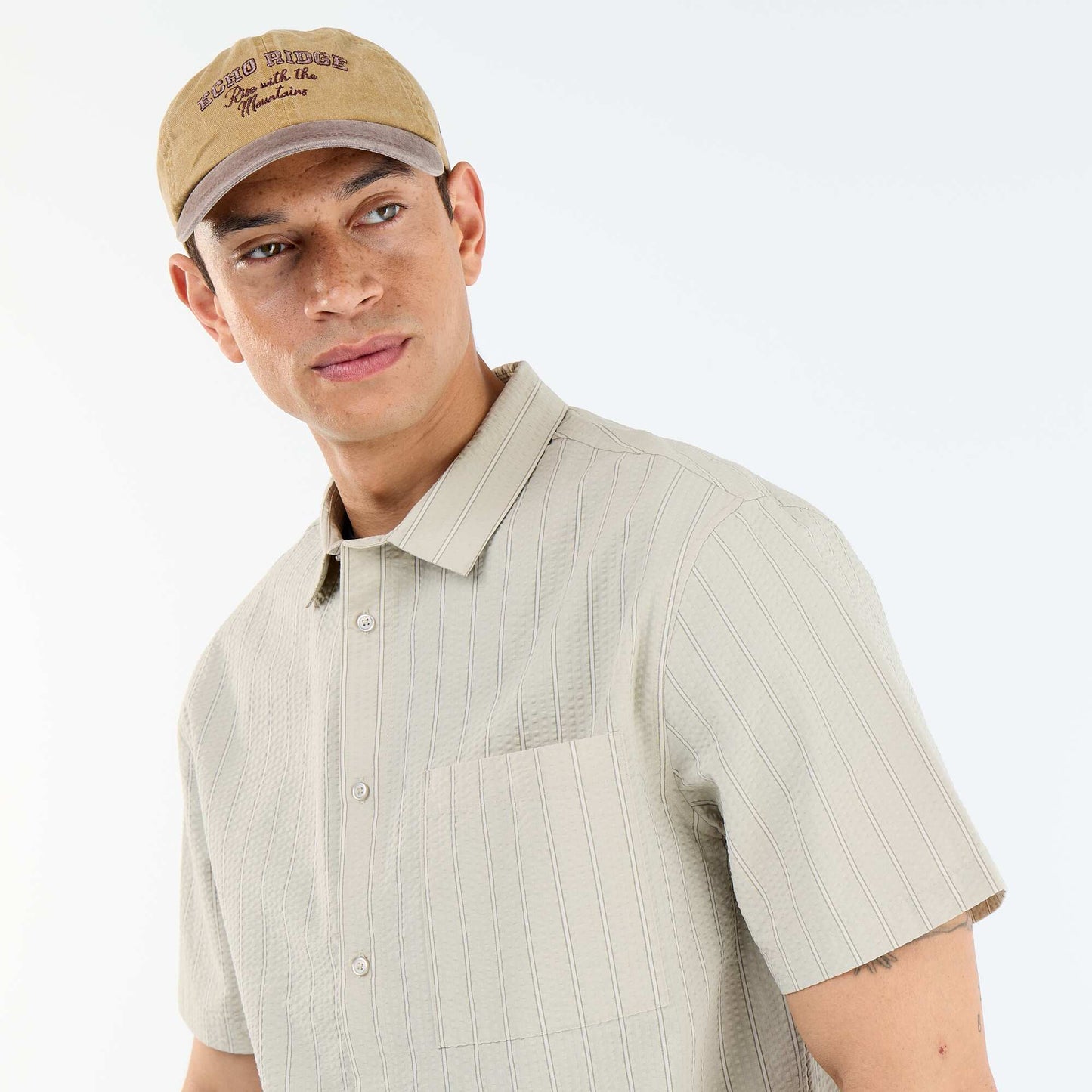 Chemise à manches courtes avec rayures VERT