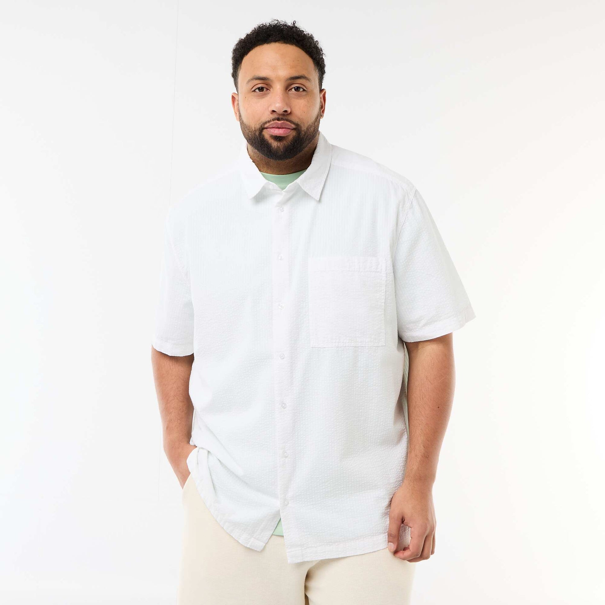 Chemise manches courtes en matière crépon BLANC