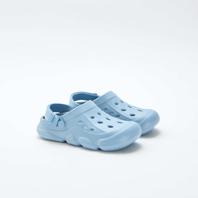 Paire de mules de plage fermées BLEU