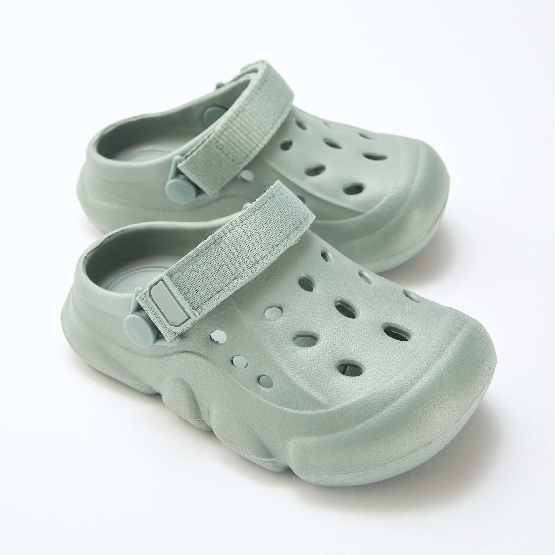 Mules fermées de plage unie VERT