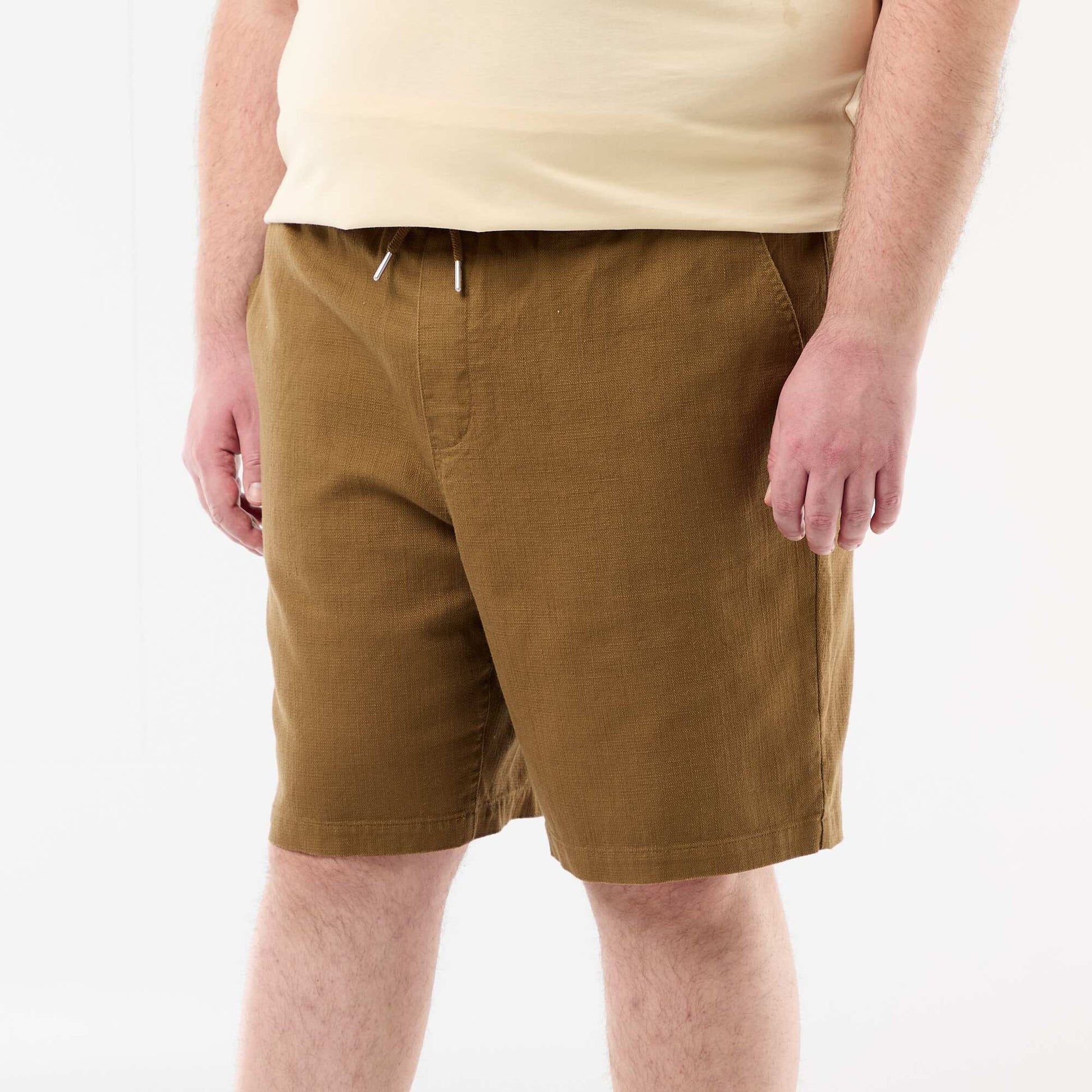 Bermuda uni en matière dobby MARRON