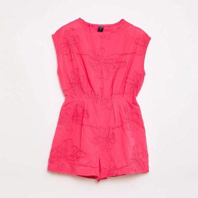 Combinaison short avec grandes fleurs brodées ROSE