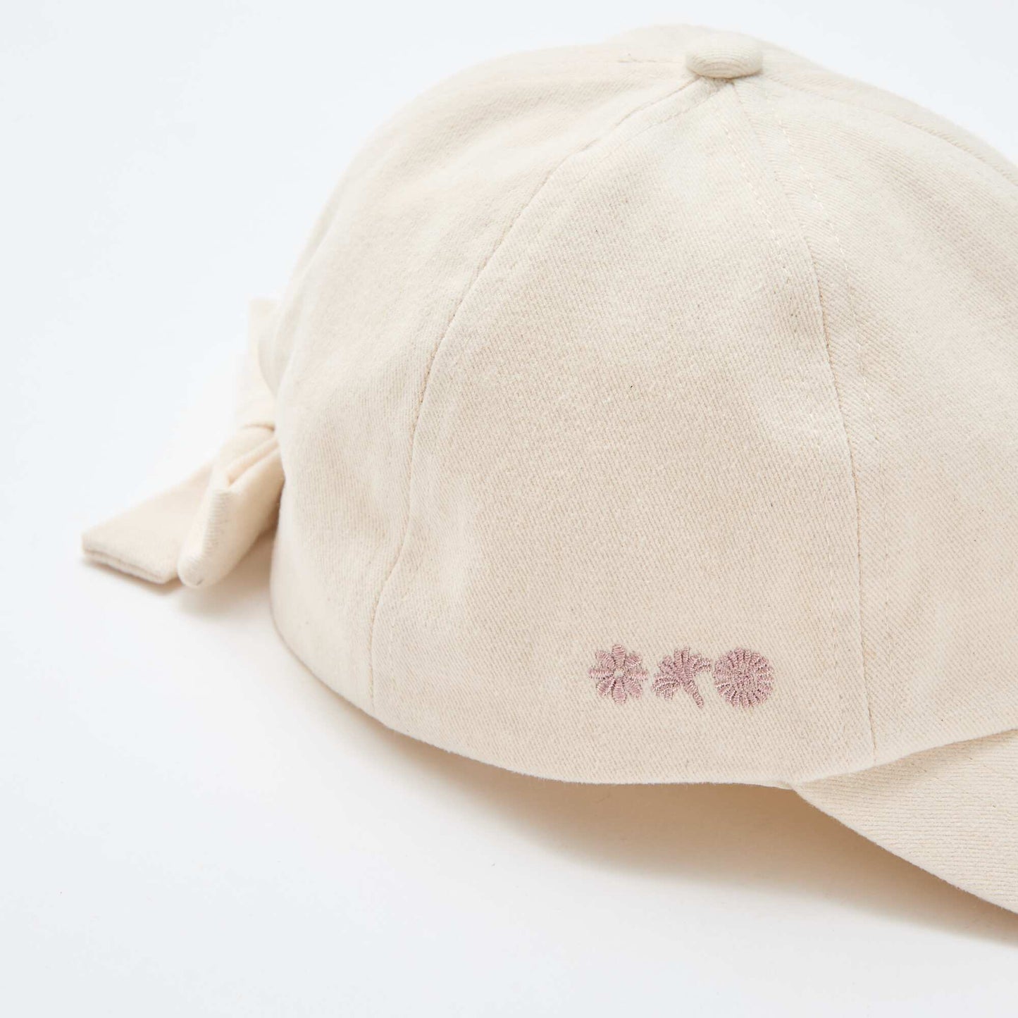 Casquette avec nœud fantaisie à la base BEIGE