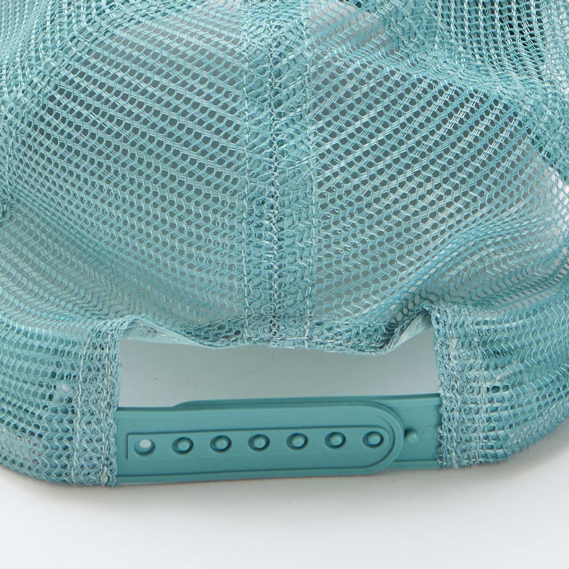 Casquette avec filet + broderie devant BLEU