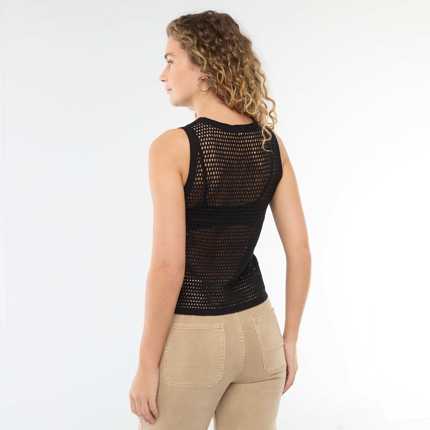 Top en crochet sans manches NOIR
