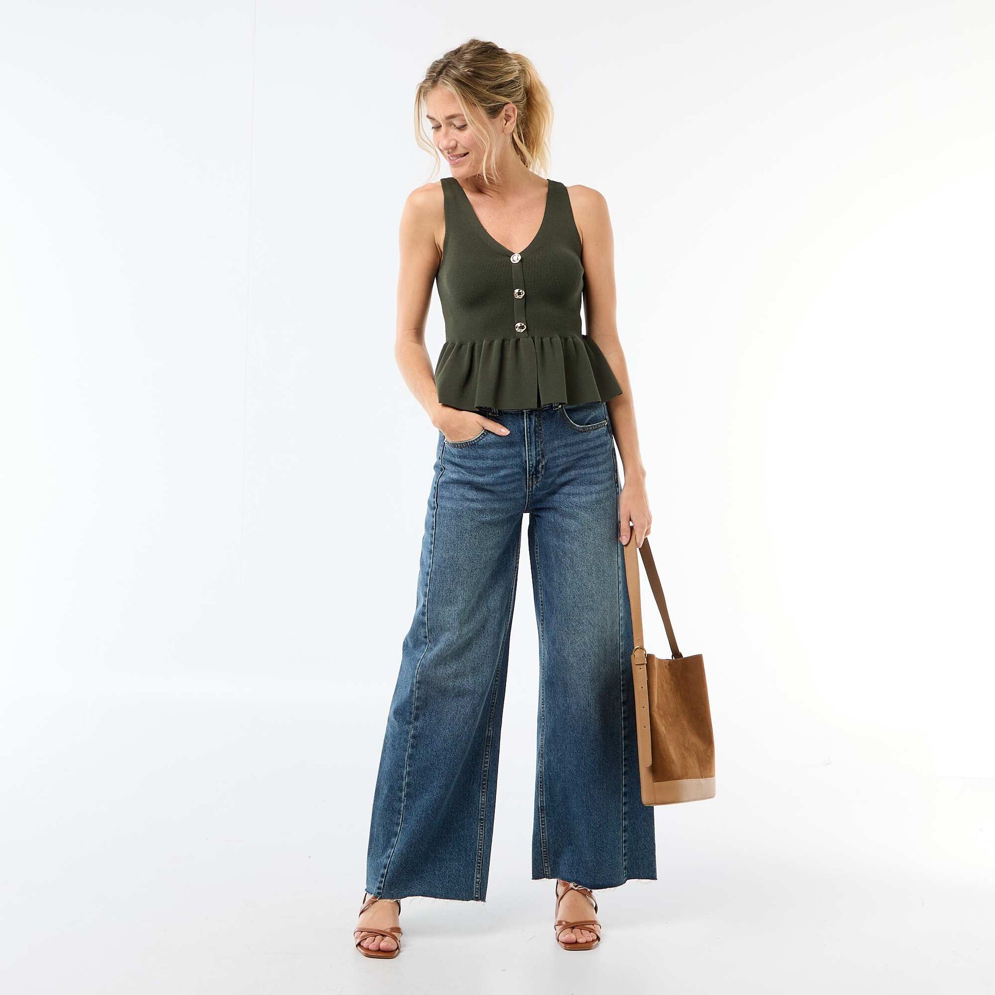 Gilet en maille fine jauge ouverture boutonnée VERT