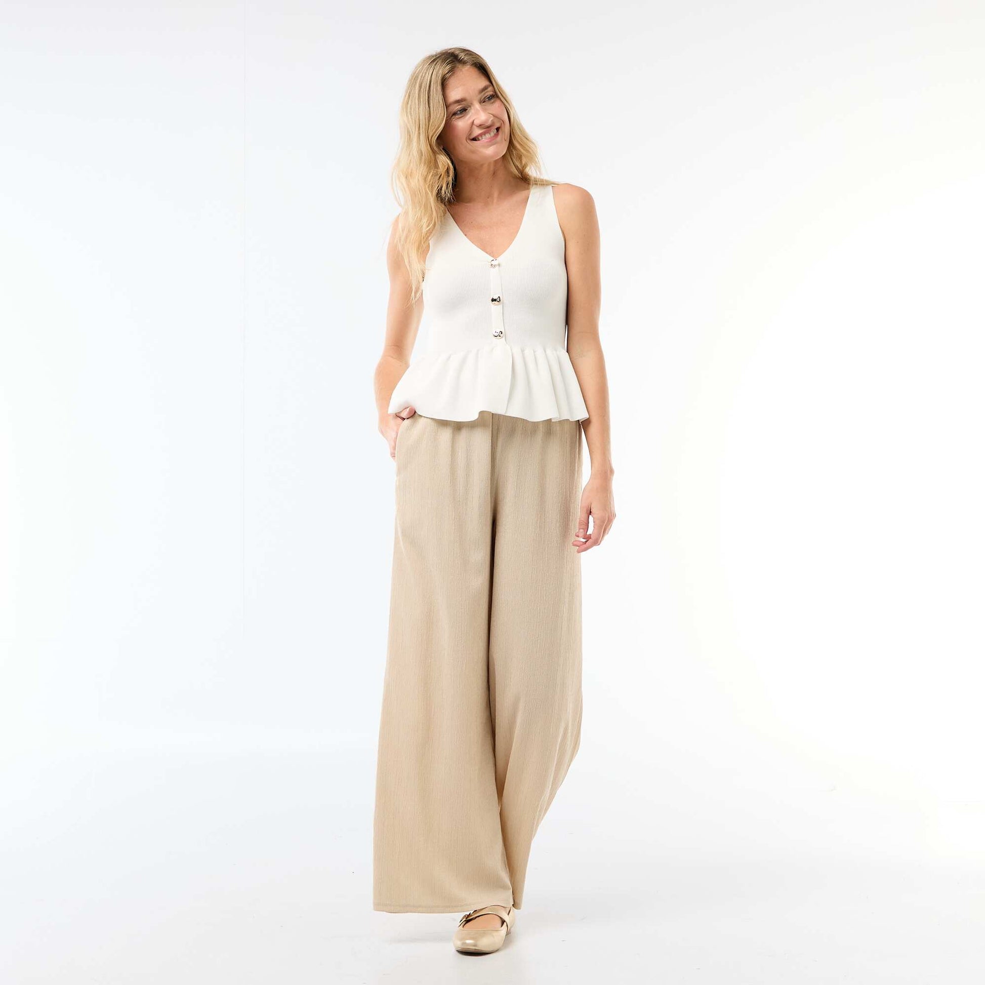 Gilet en maille fine jauge ouverture boutonnée BLANC