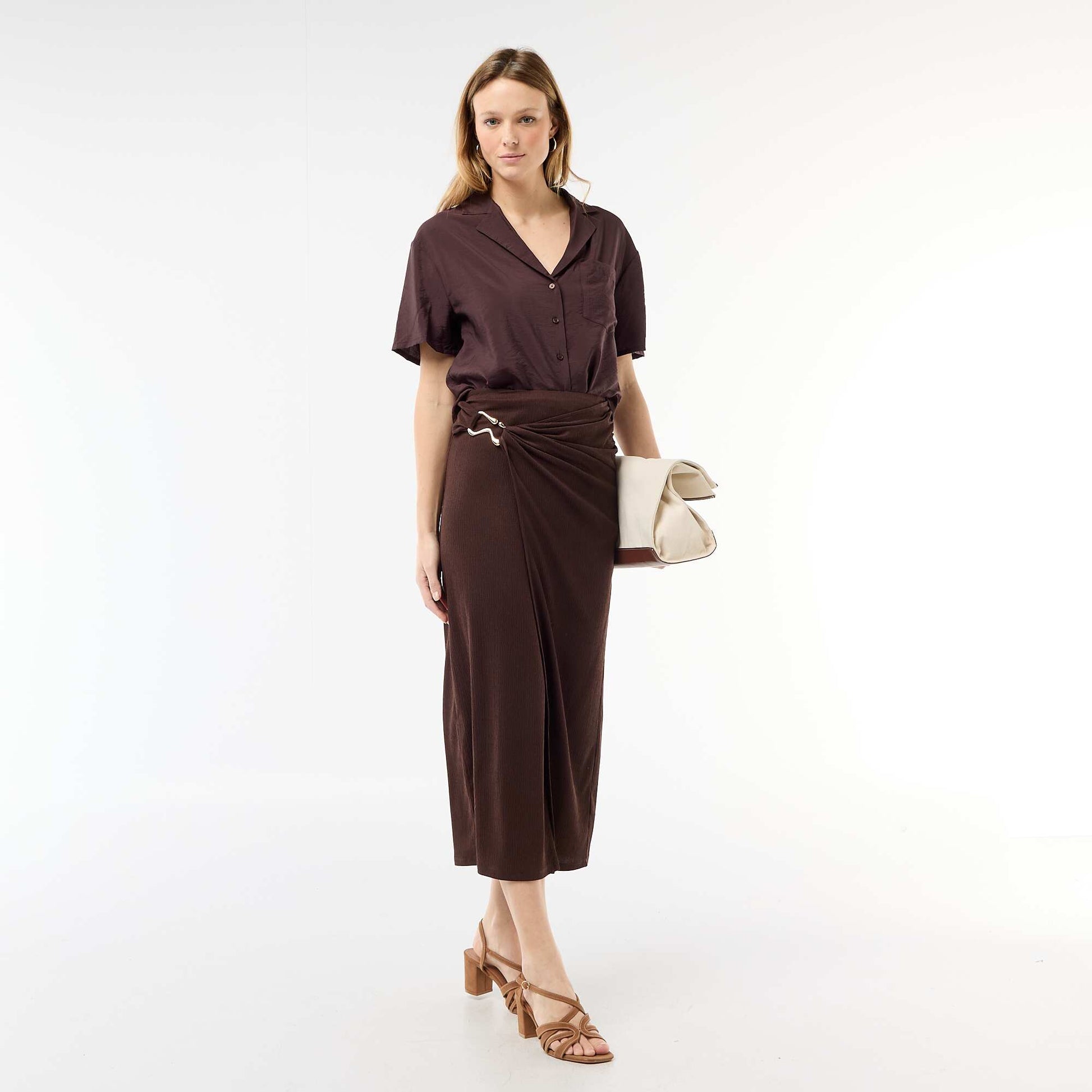 Jupe longue avec boucle dorée à la taille MARRON