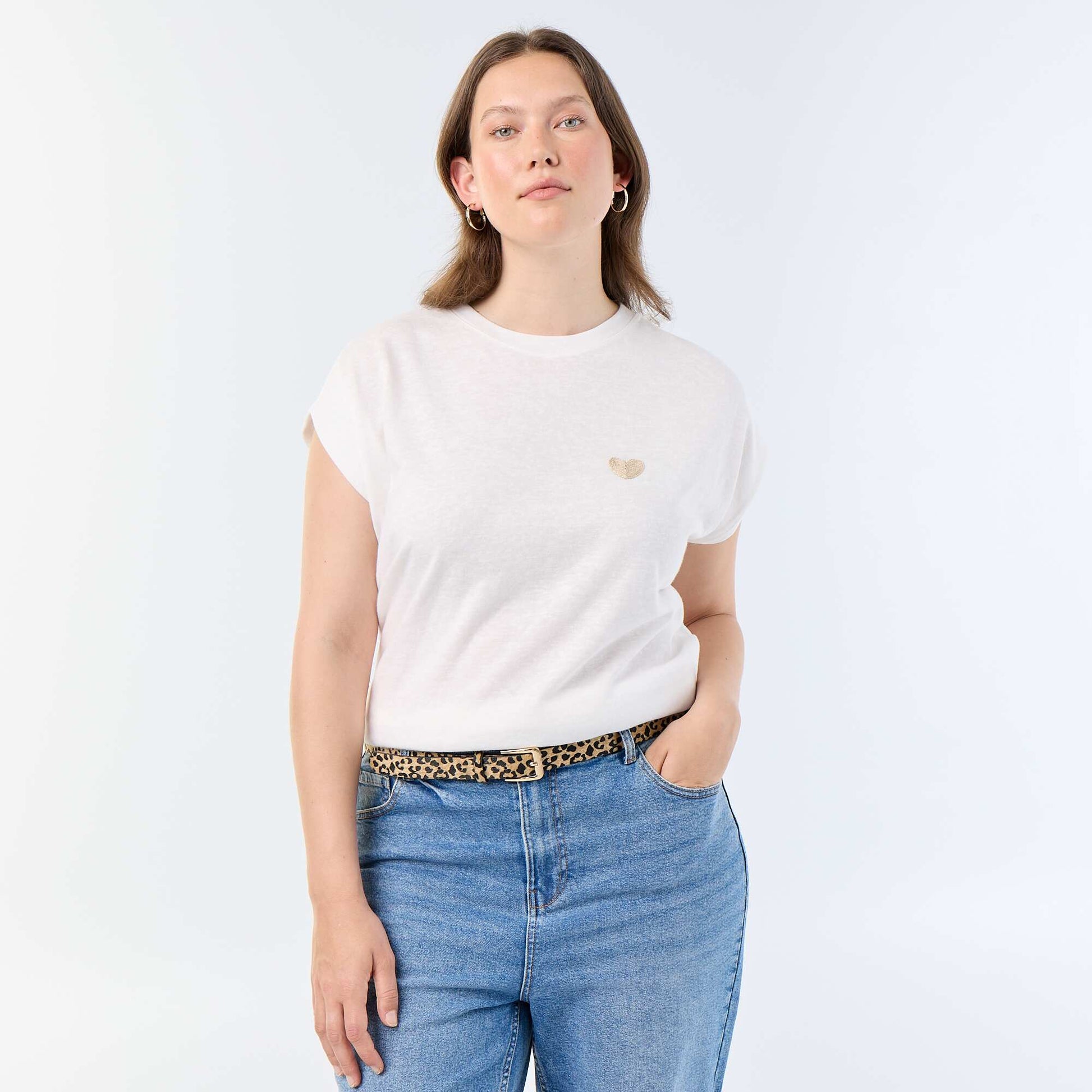 T-shirt en jersey sans manches avec petite broderie poitrine BEIGE